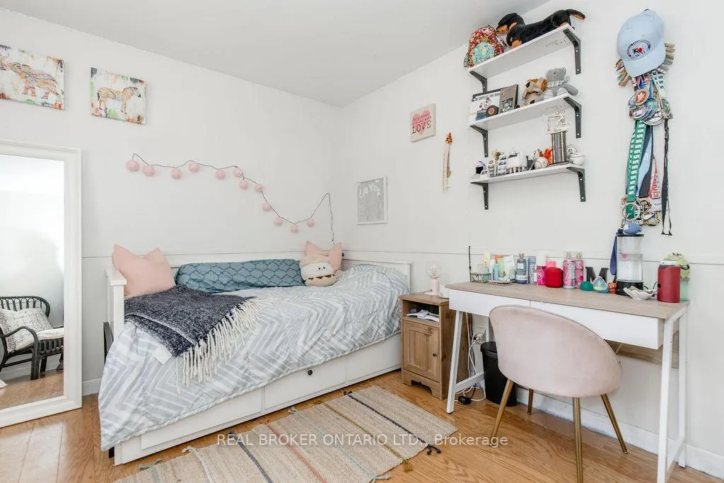 Photo 21 of 12 Alexander Street, Springwater, Anten Mills — HOMEH
