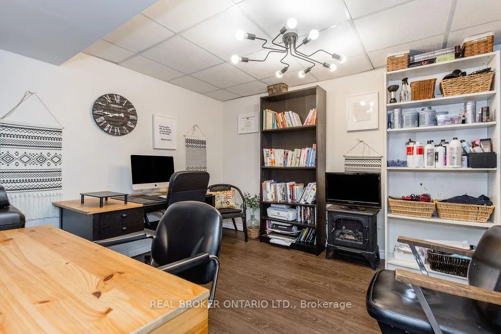 Photo 35 of 12 Alexander Street, Springwater, Anten Mills — HOMEH
