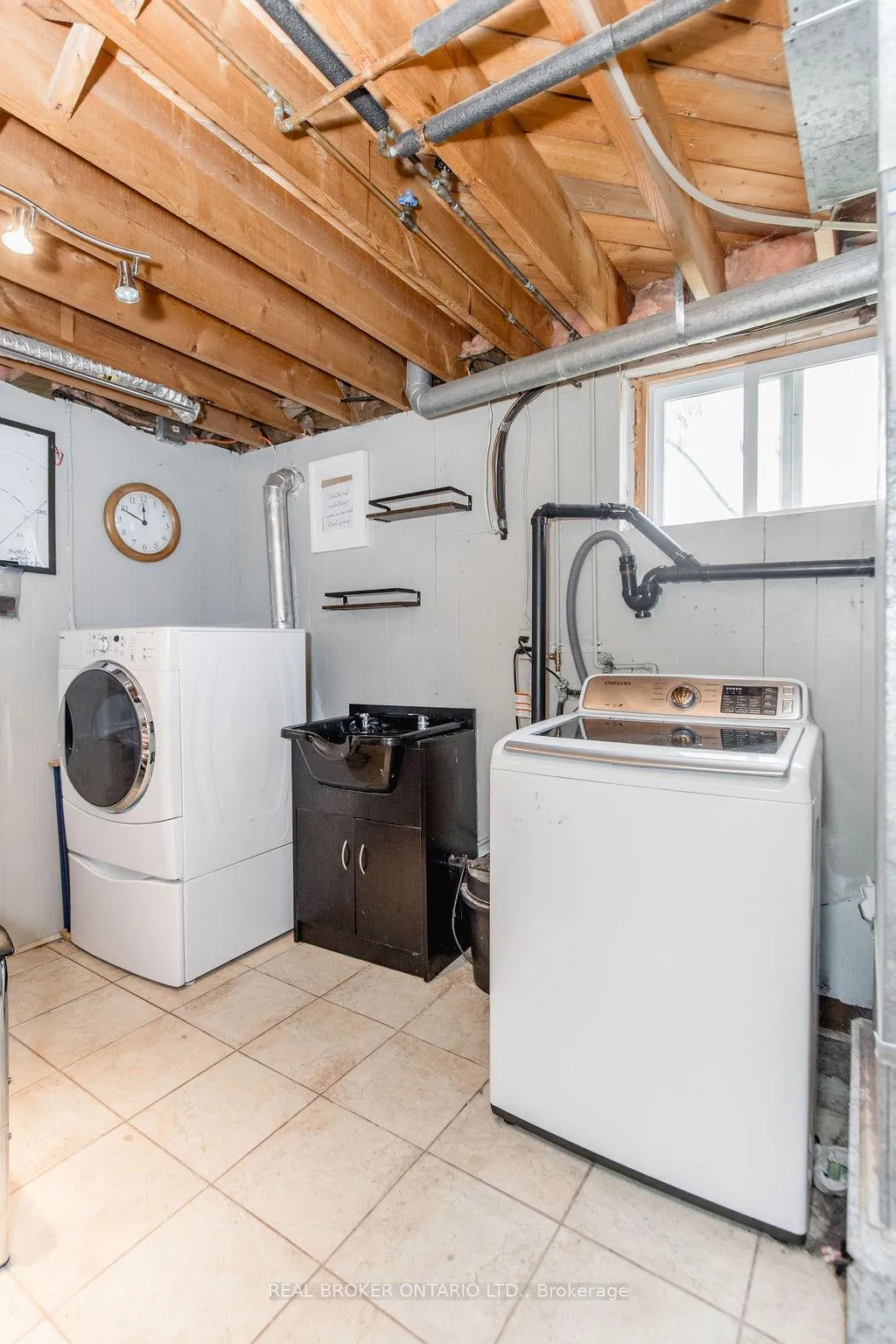 Photo 39 of 12 Alexander Street, Springwater, Anten Mills — HOMEH