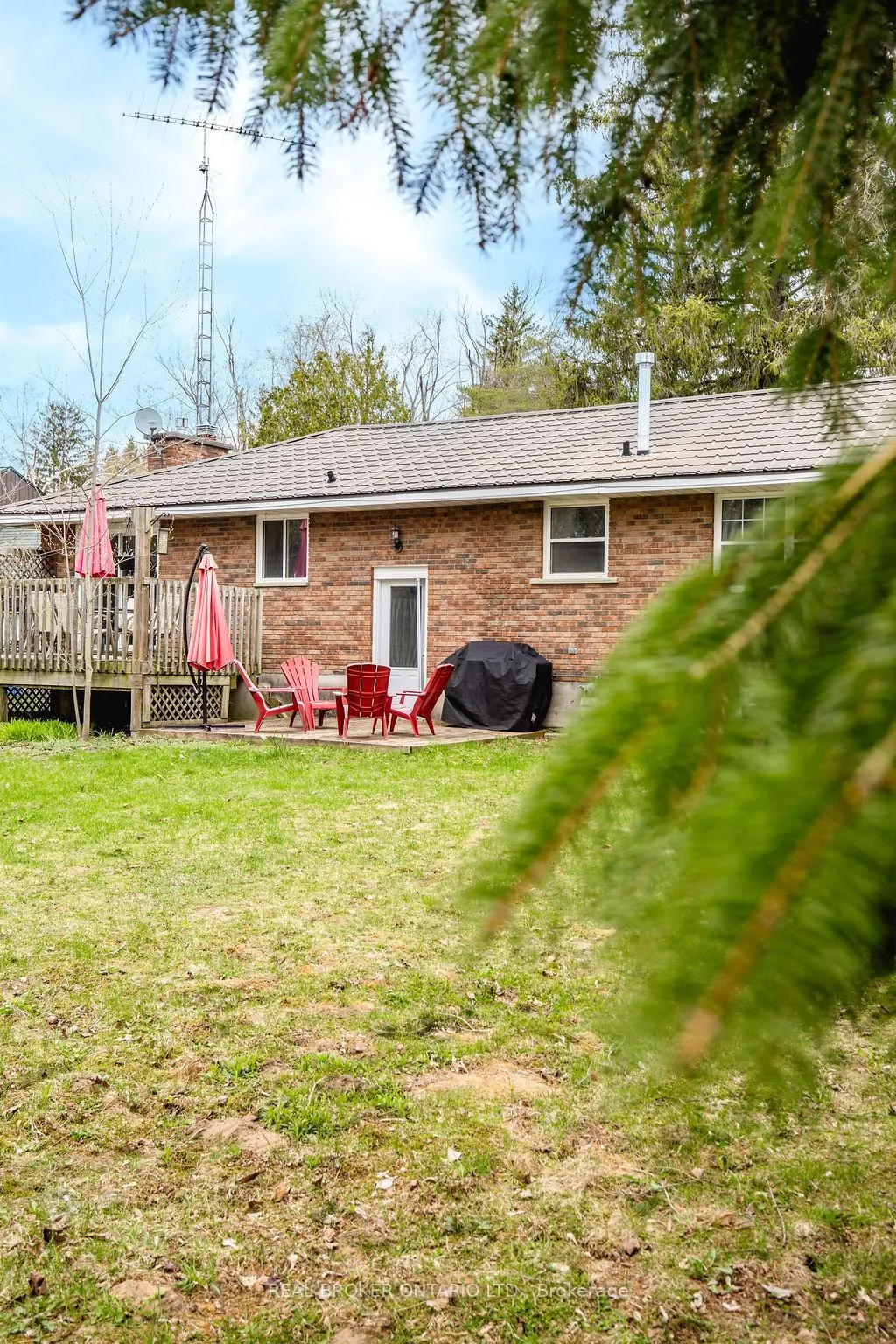 Photo 42 of 12 Alexander Street, Springwater, Anten Mills — HOMEH