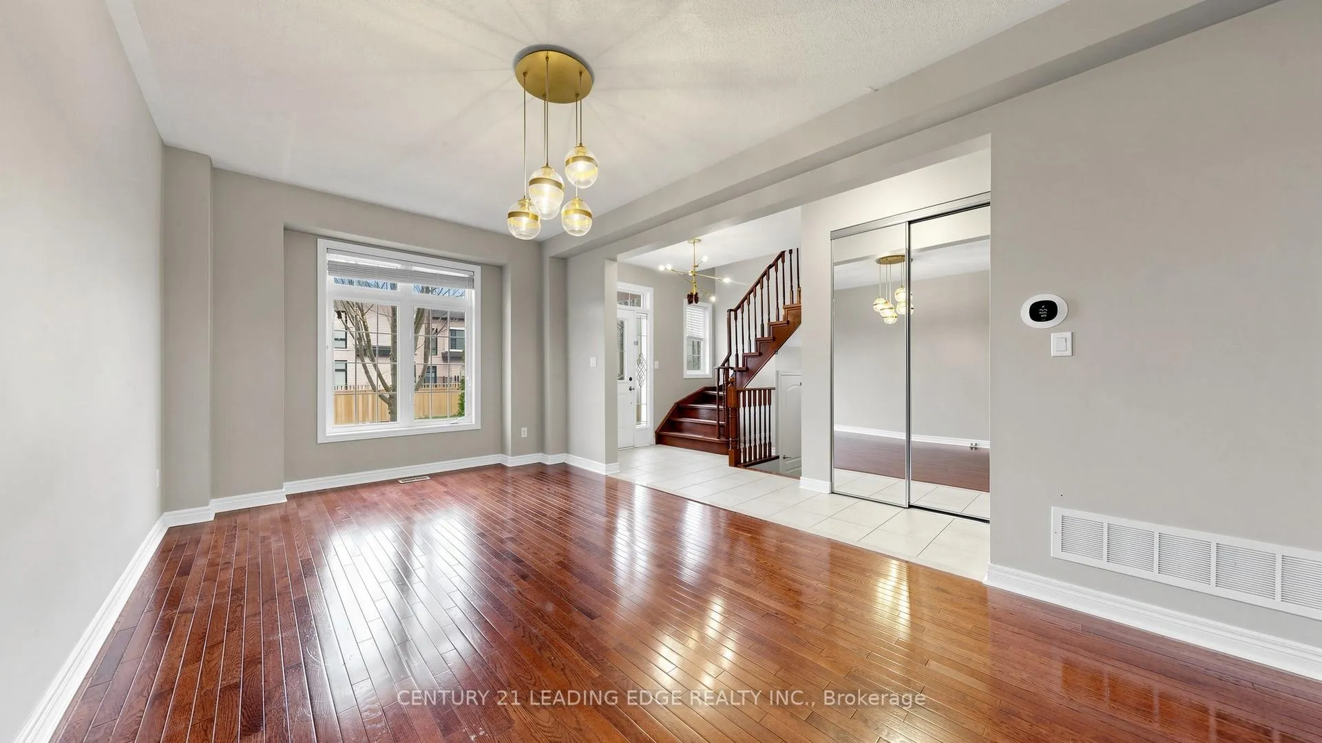 Photo 4 of 114 Albert Lewis Street, Markham, Cornell — HOMEH