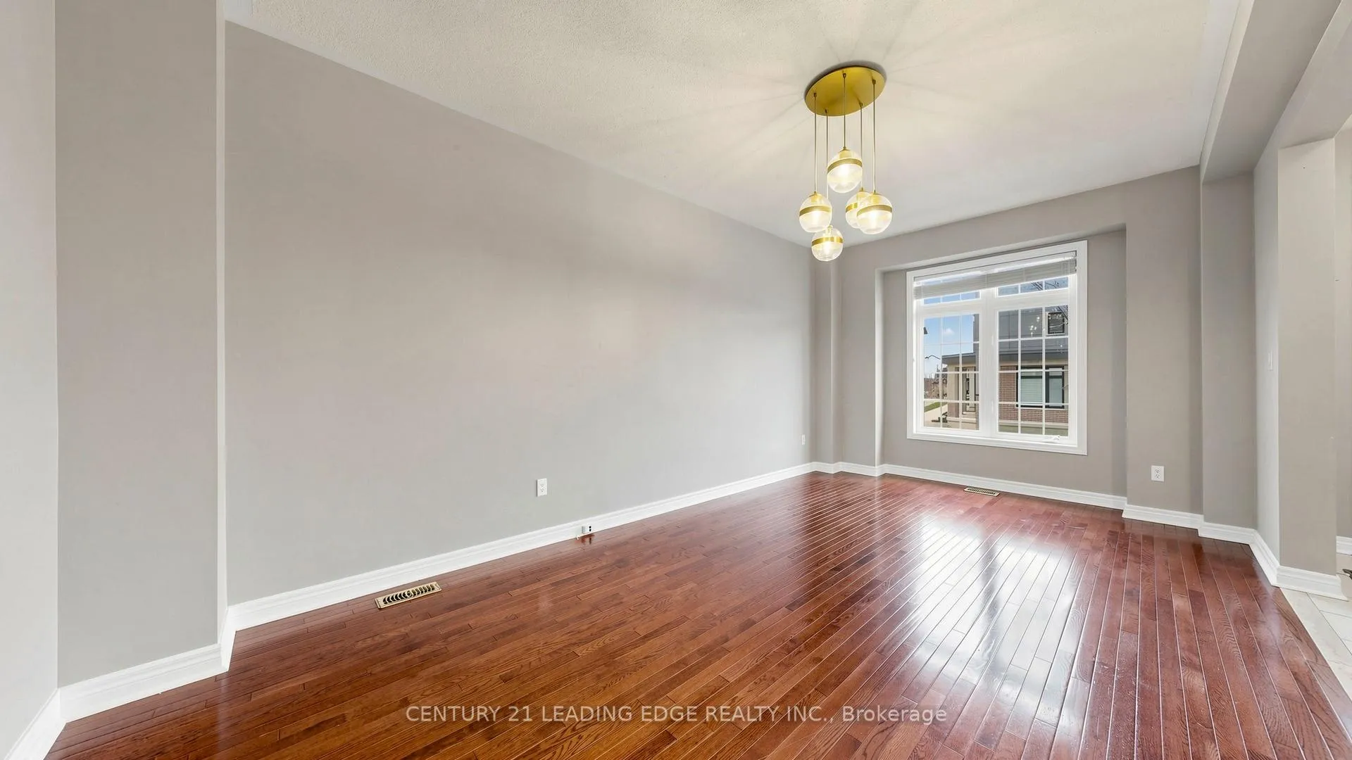 Photo 6 of 114 Albert Lewis Street, Markham, Cornell — HOMEH