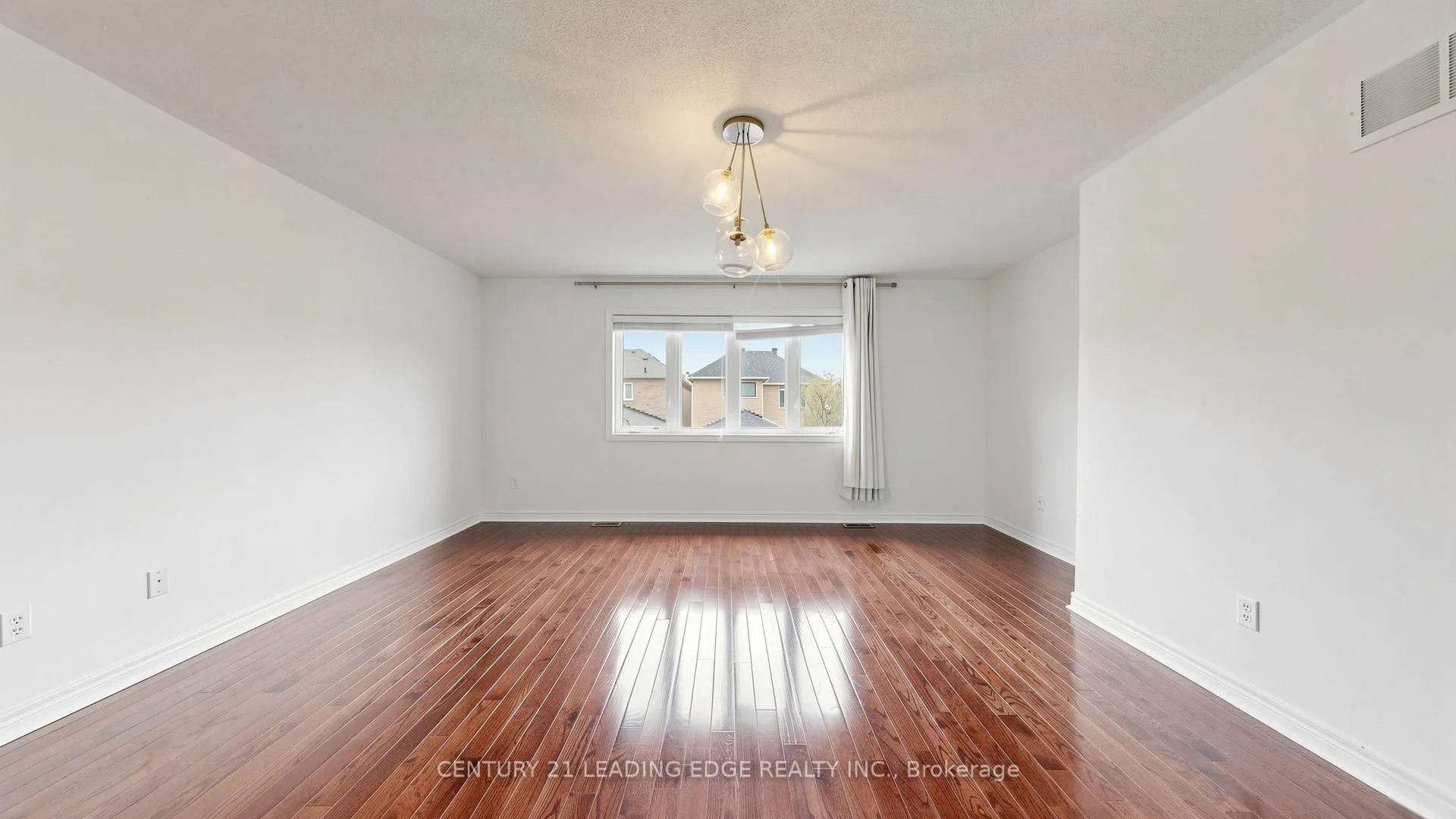 Photo 29 of 114 Albert Lewis Street, Markham, Cornell — HOMEH