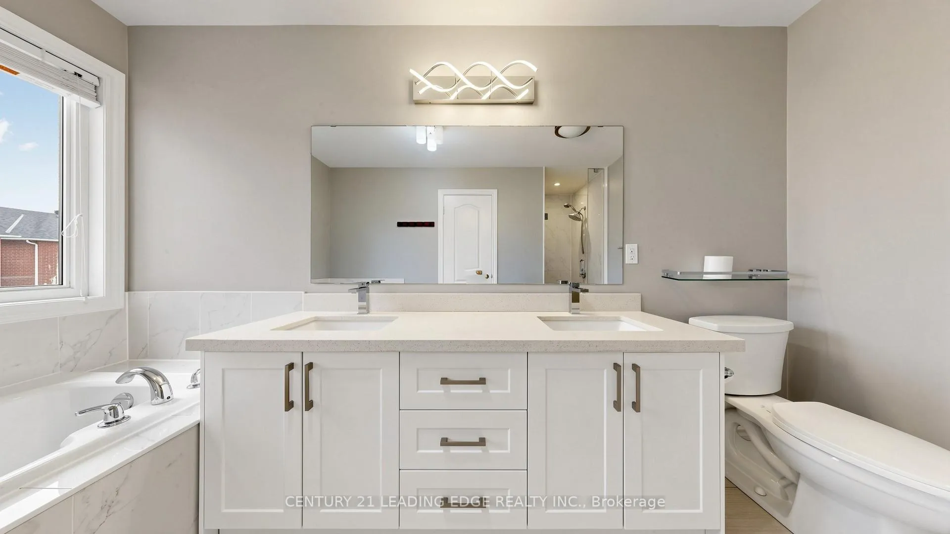 Photo 35 of 114 Albert Lewis Street, Markham, Cornell — HOMEH