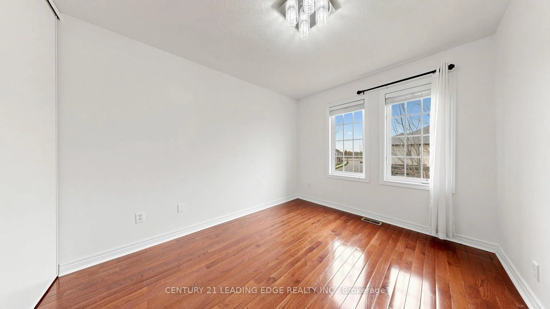 Photo 38 of 114 Albert Lewis Street, Markham, Cornell — HOMEH