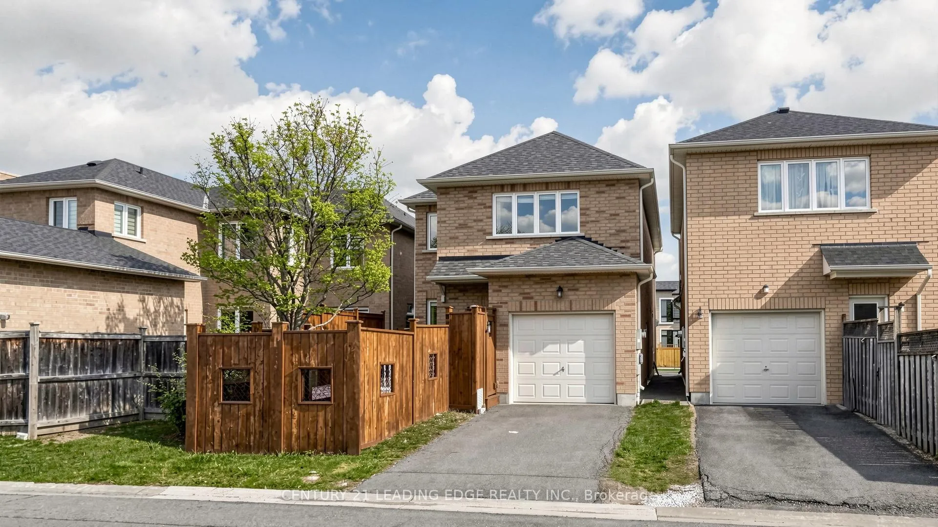Photo 49 of 114 Albert Lewis Street, Markham, Cornell — HOMEH