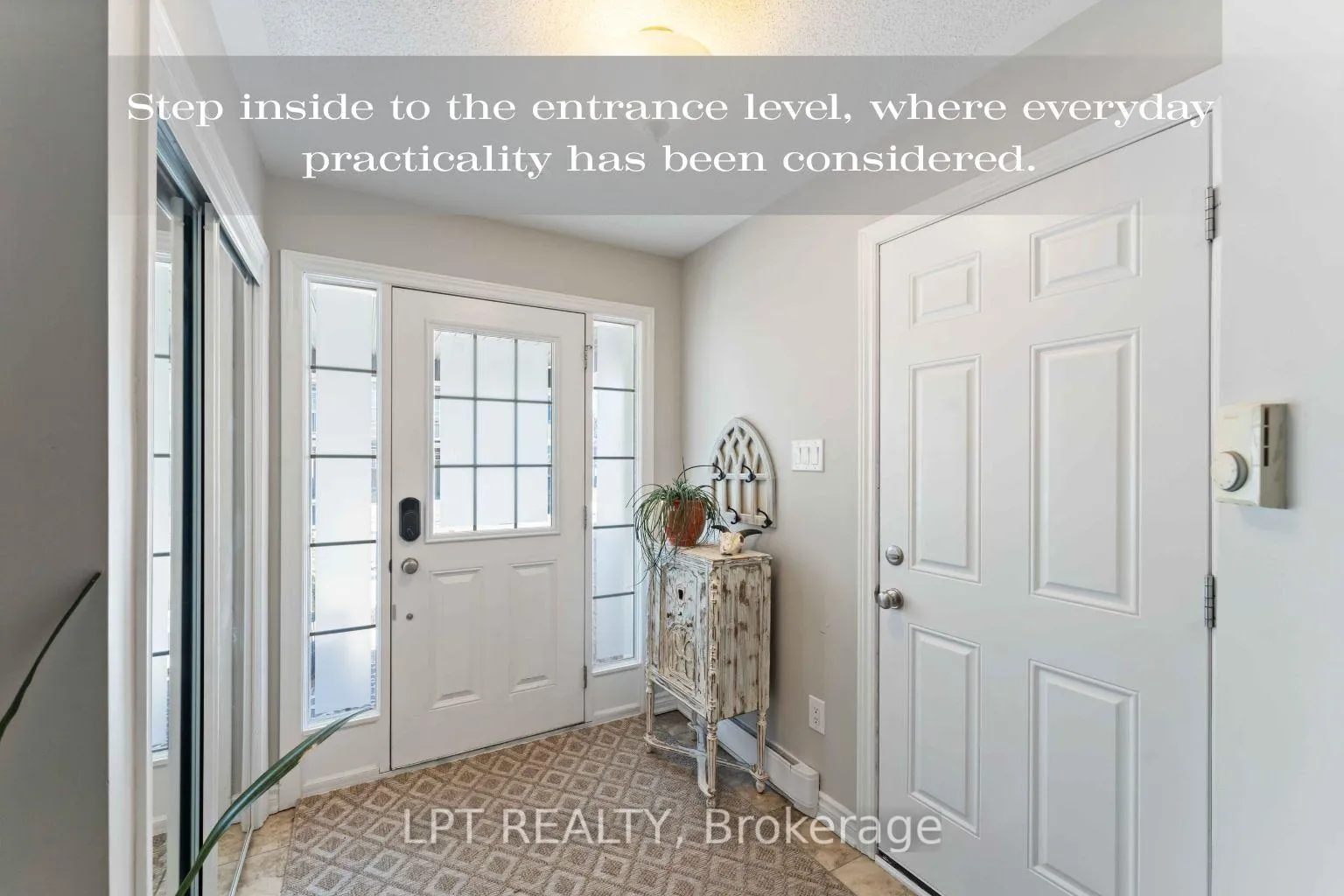 Photo 3 of 607 Meadowcreek Circle, Ottawa, Kanata - Emerald Meadows/Trailwest — HOMEH