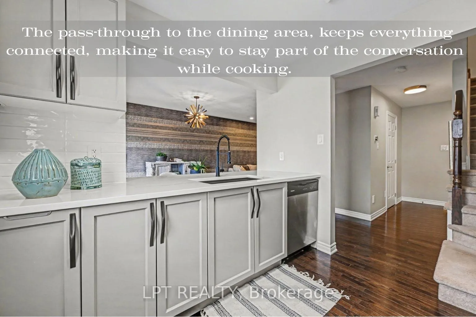 Photo 7 of 607 Meadowcreek Circle, Ottawa, Kanata - Emerald Meadows/Trailwest — HOMEH