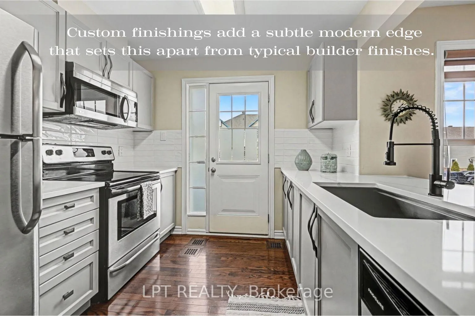 Photo 9 of 607 Meadowcreek Circle, Ottawa, Kanata - Emerald Meadows/Trailwest — HOMEH