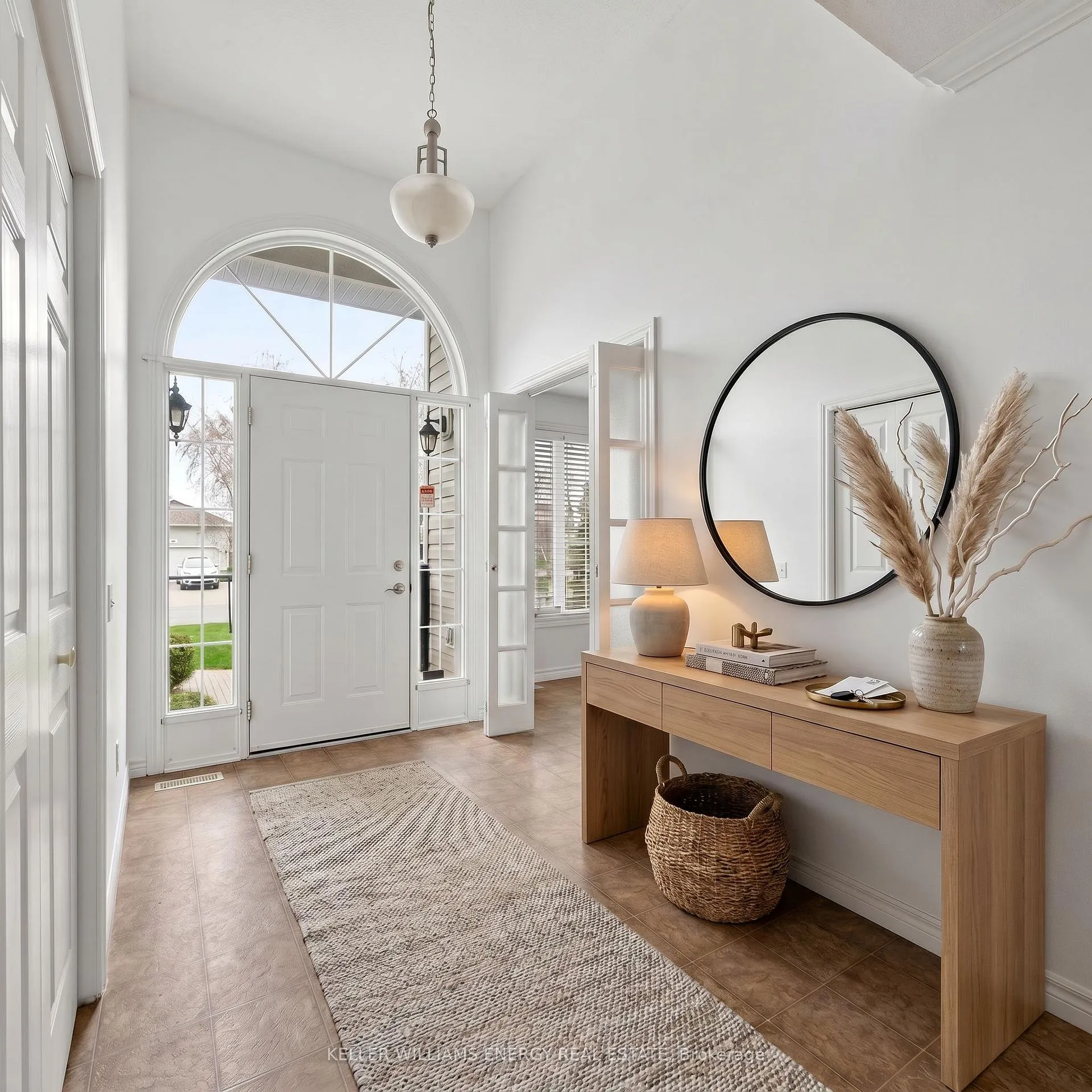 Photo 4 of 51 Elmdale Drive, Prince Edward County, Wellington Ward — HOMEH
