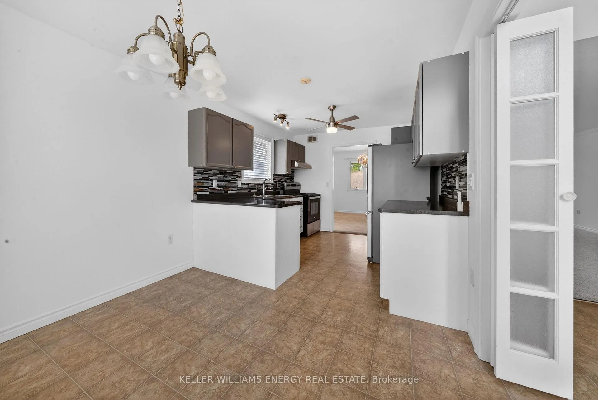 Photo 19 of 51 Elmdale Drive, Prince Edward County, Wellington Ward — HOMEH