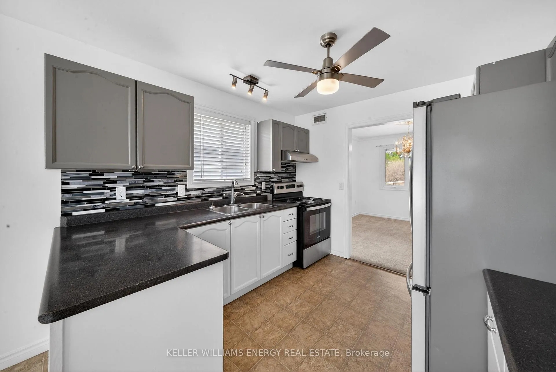 Photo 21 of 51 Elmdale Drive, Prince Edward County, Wellington Ward — HOMEH