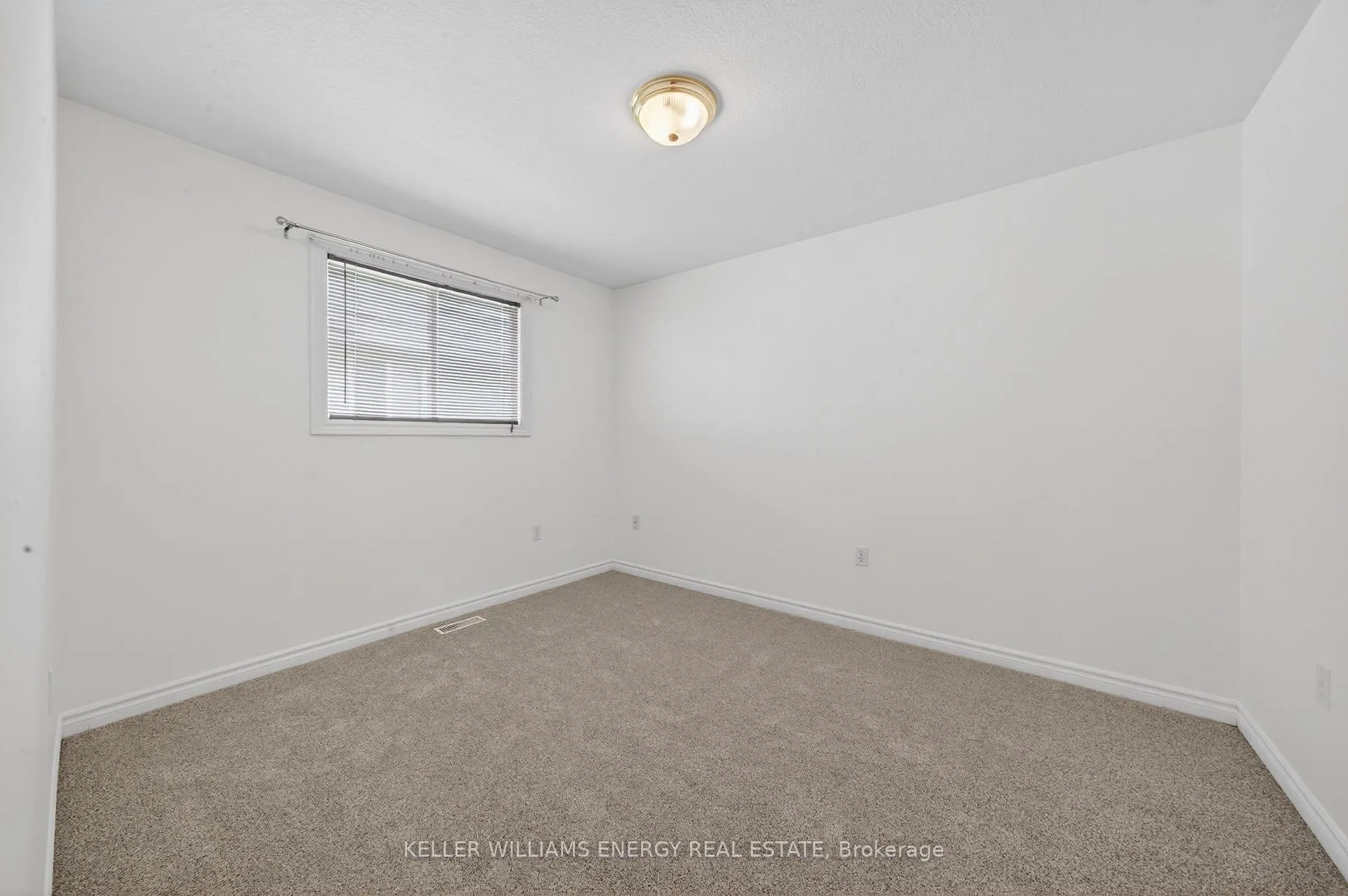 Photo 27 of 51 Elmdale Drive, Prince Edward County, Wellington Ward — HOMEH