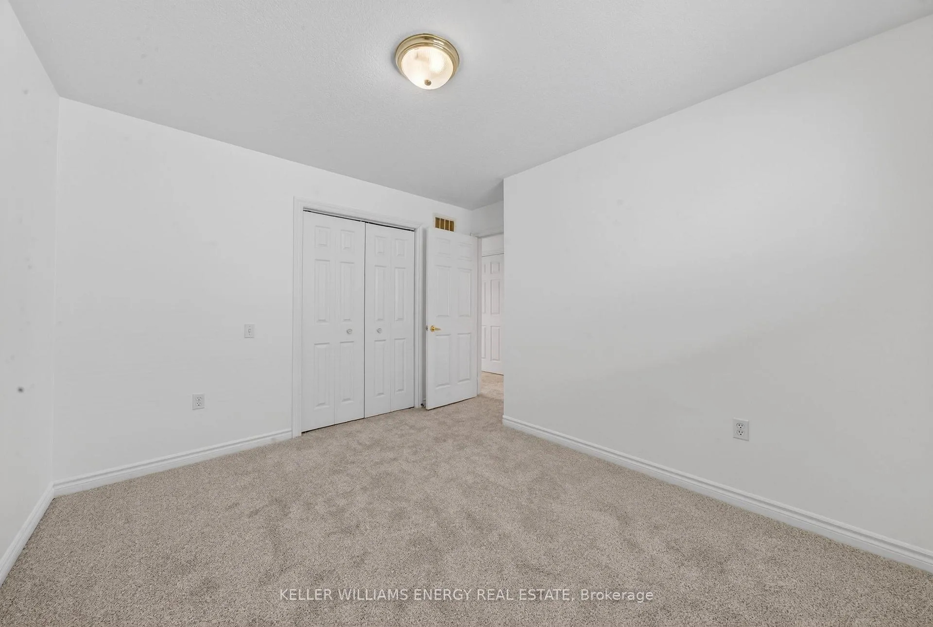 Photo 30 of 51 Elmdale Drive, Prince Edward County, Wellington Ward — HOMEH