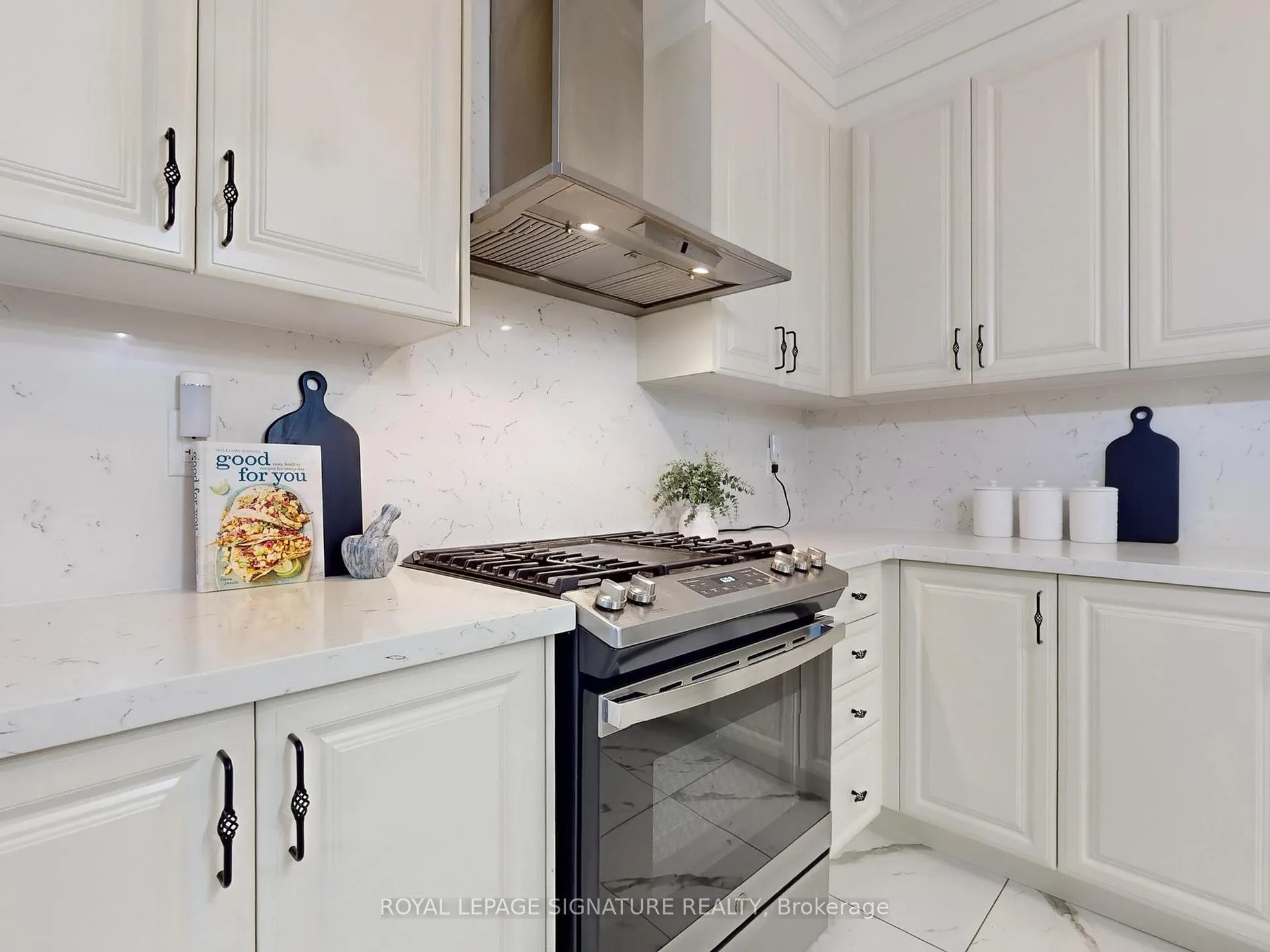 Photo 20 of 46 Kincardine Street, Vaughan, Kleinburg — HOMEH