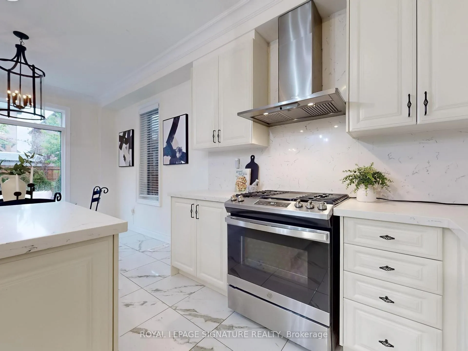 Photo 21 of 46 Kincardine Street, Vaughan, Kleinburg — HOMEH