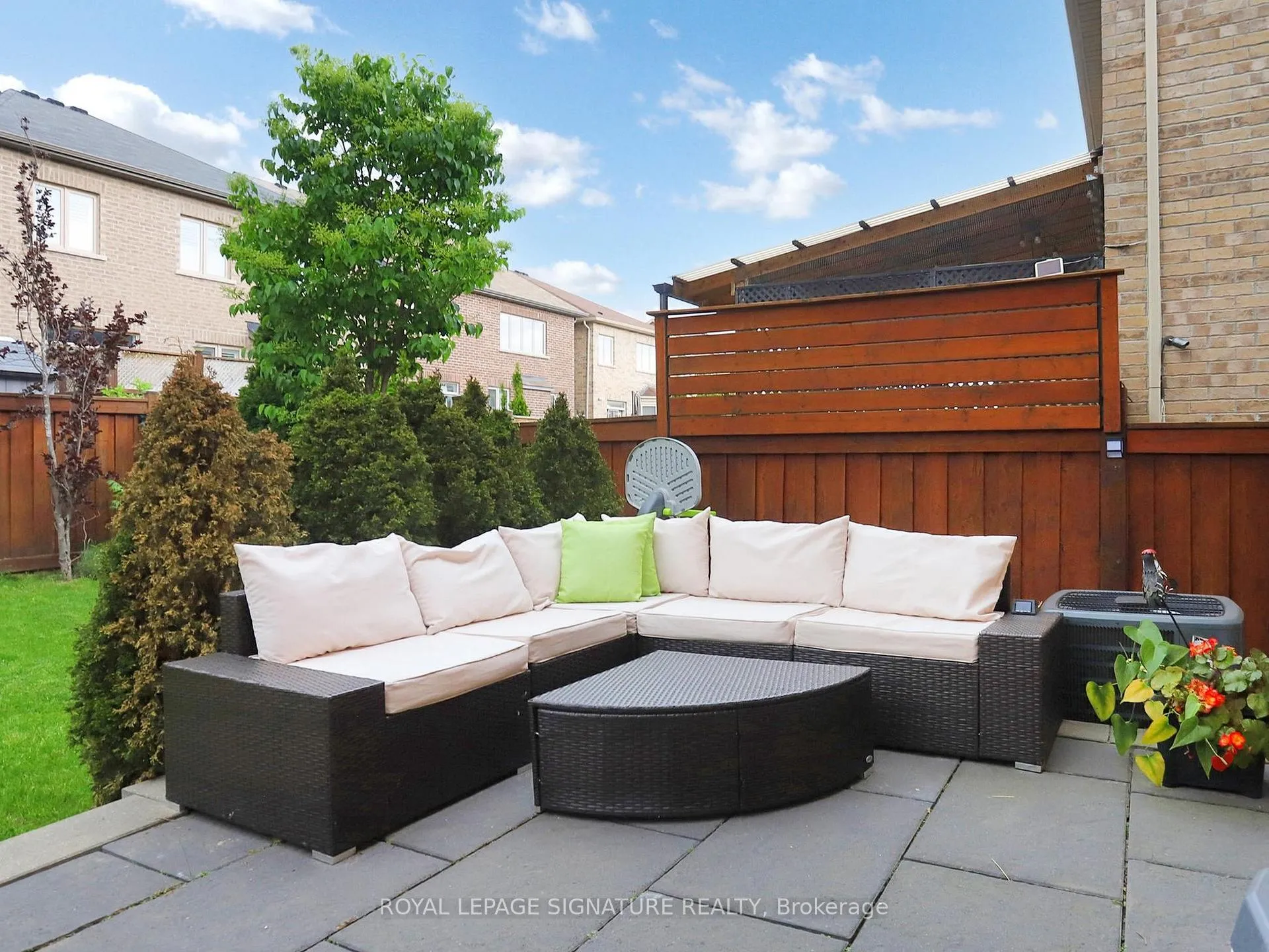 Photo 45 of 46 Kincardine Street, Vaughan, Kleinburg — HOMEH