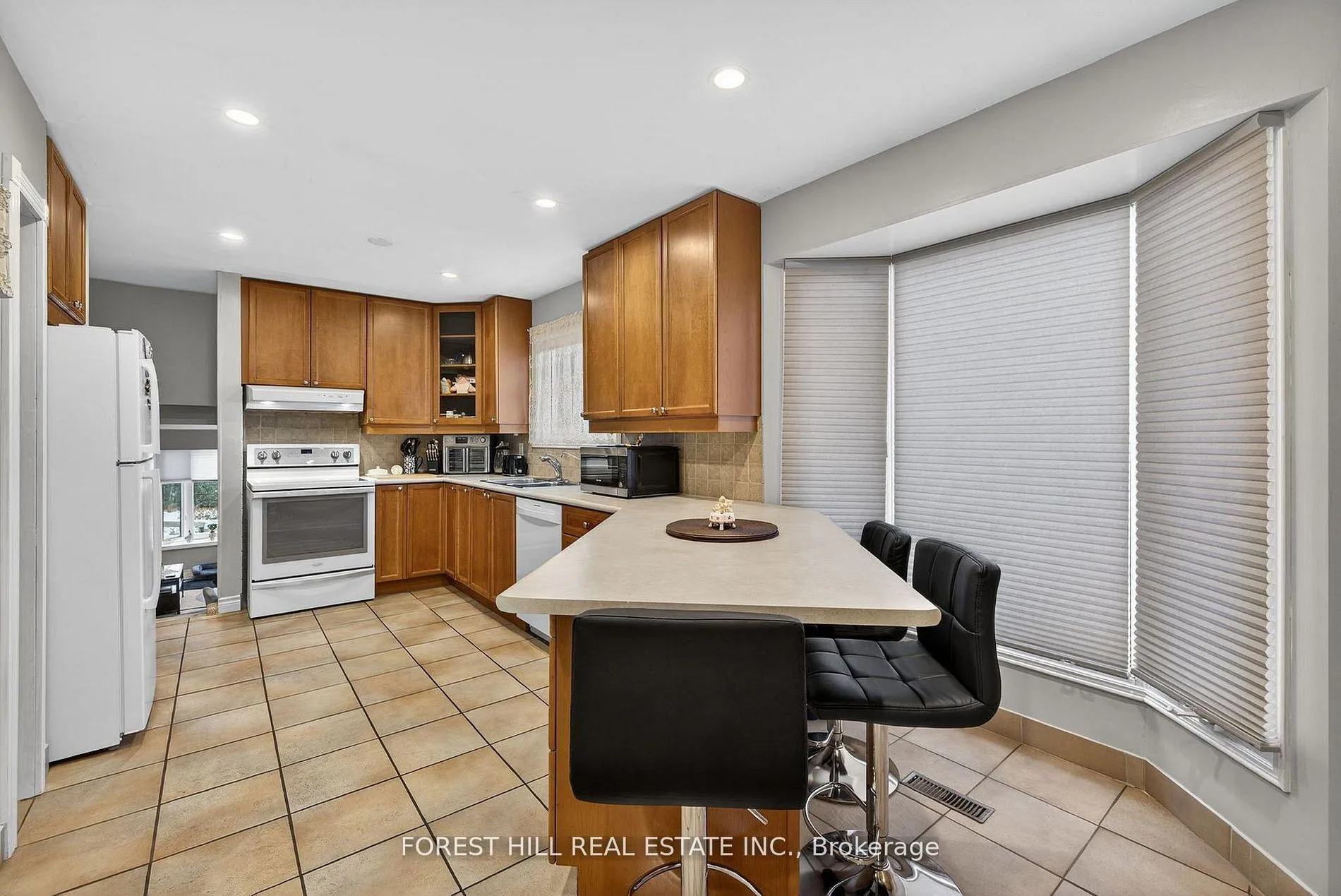 Photo 9 of 163 Birchlawn Road, Caledon, Bolton North — HOMEH