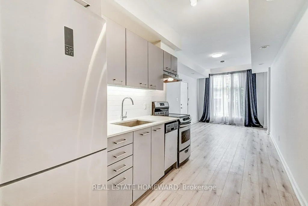 Photo 16 of Unit 4, 1321 Gerrard Street E, Toronto, Greenwood-Coxwell — HOMEH