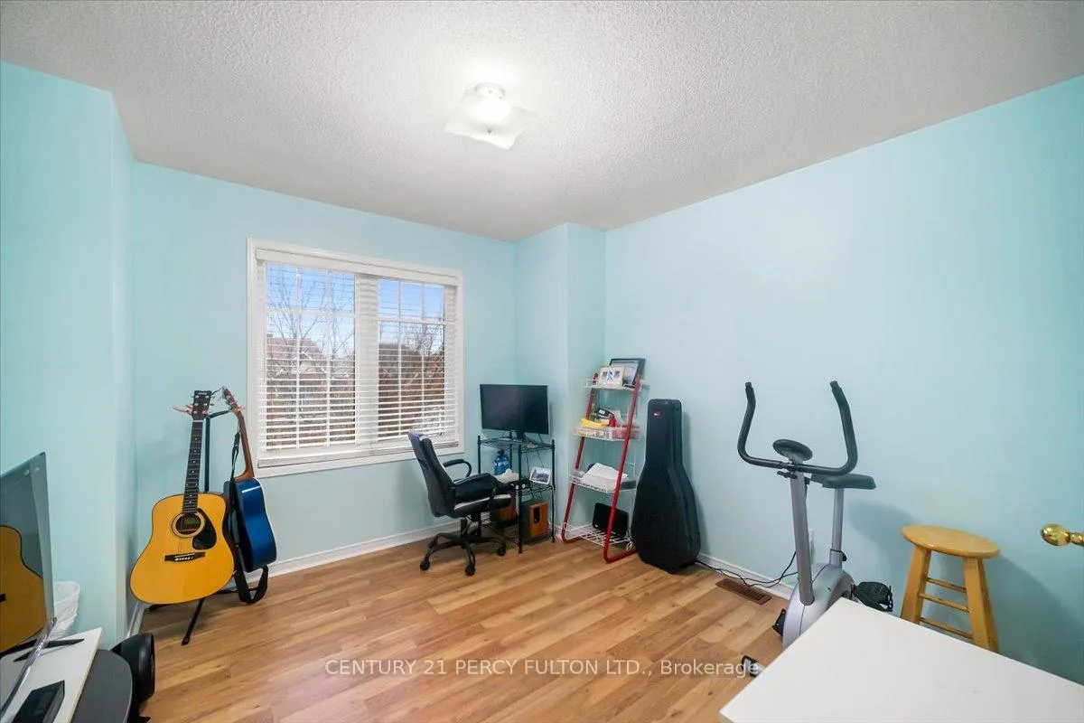 Photo 24 of 8 Boulderbrook Drive, Scarborough, Rouge — HOMEH