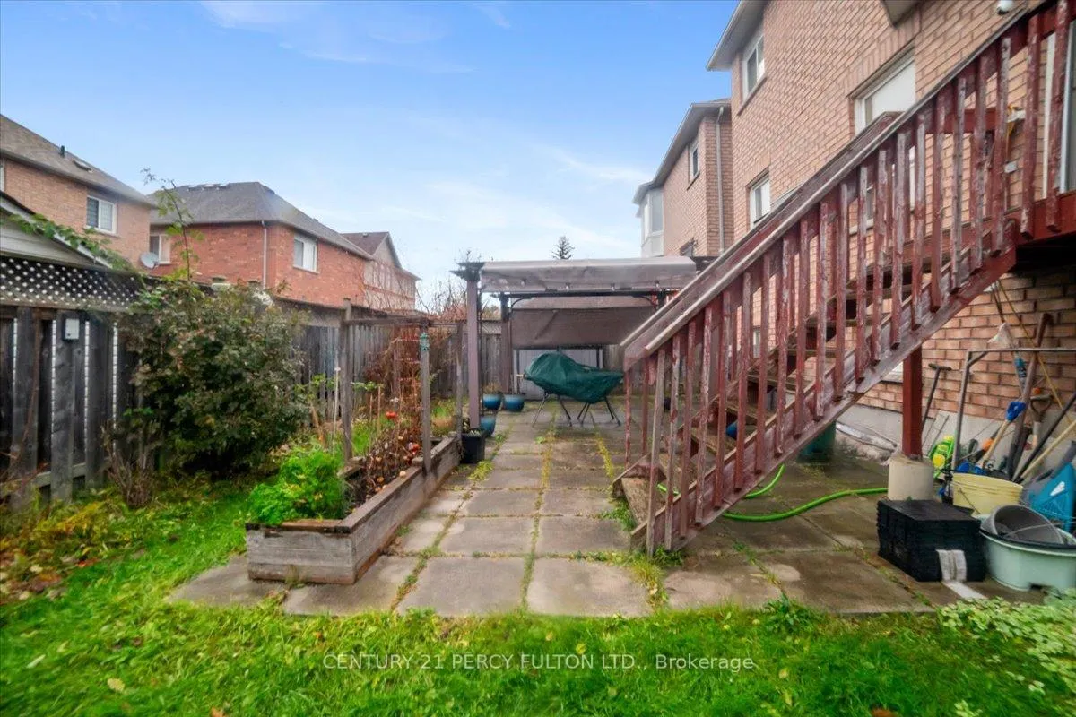 Photo 35 of 8 Boulderbrook Drive, Scarborough, Rouge — HOMEH