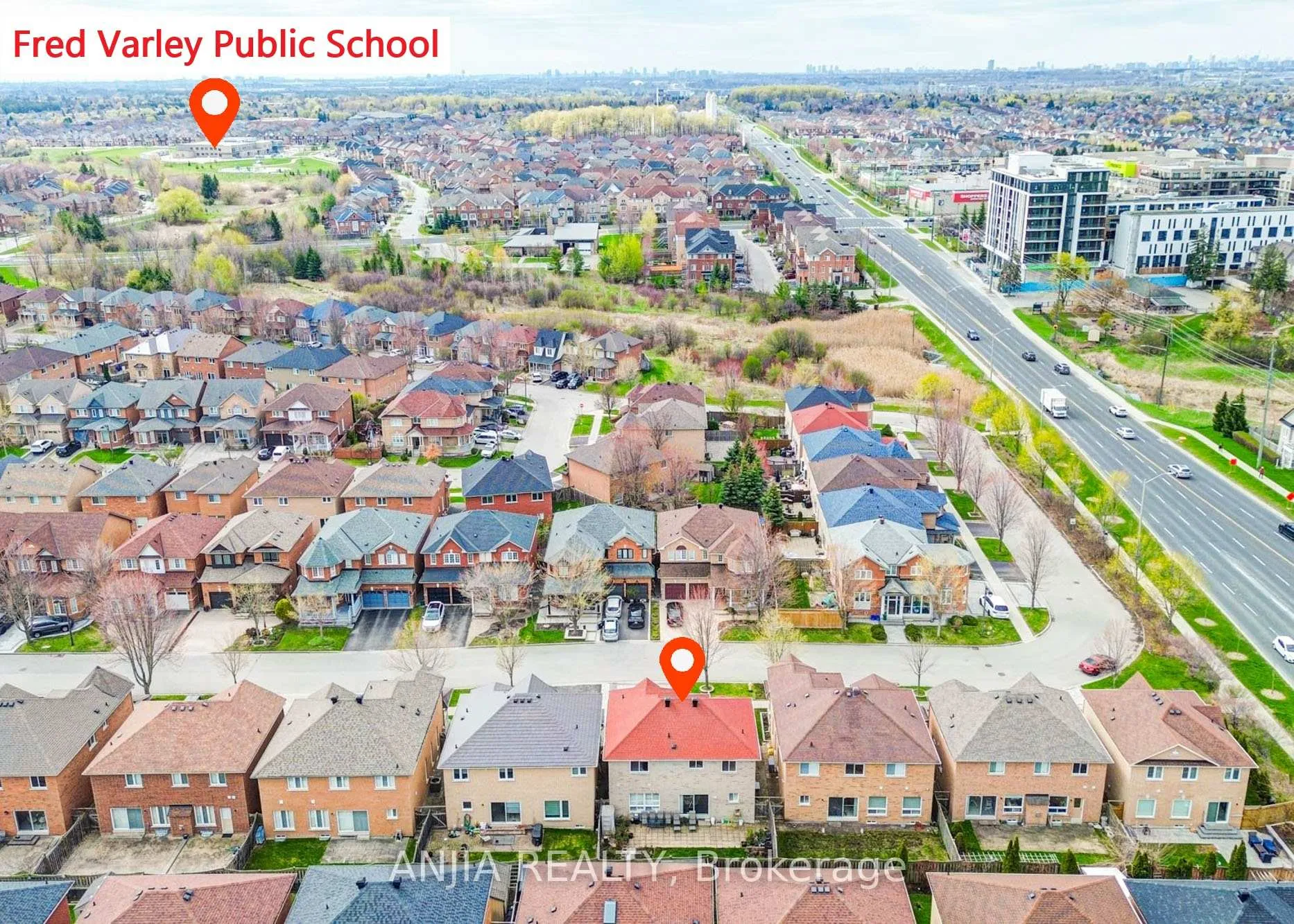 Photo 4 of 87 Lampton Crescent, Markham, Wismer — HOMEH