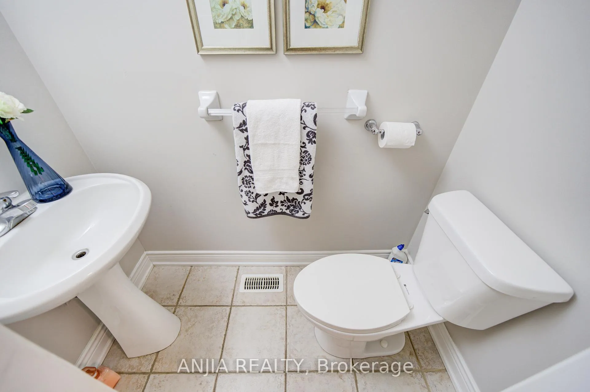 Photo 16 of 87 Lampton Crescent, Markham, Wismer — HOMEH