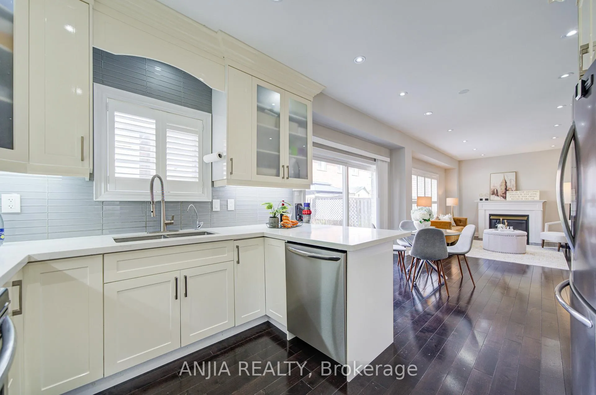 Photo 27 of 87 Lampton Crescent, Markham, Wismer — HOMEH