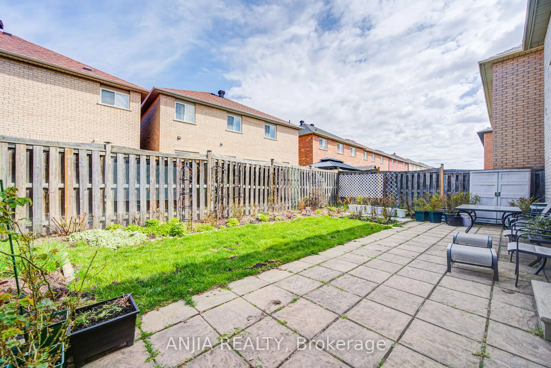 Photo 49 of 87 Lampton Crescent, Markham, Wismer — HOMEH