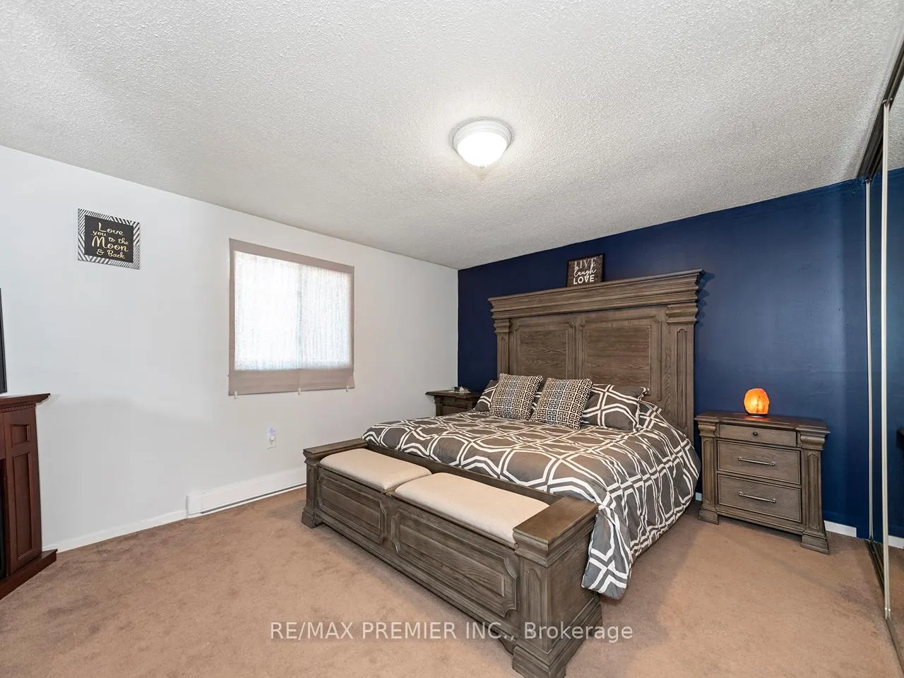 Photo 20 of 203 Burns Circle, Barrie, Northwest — HOMEH