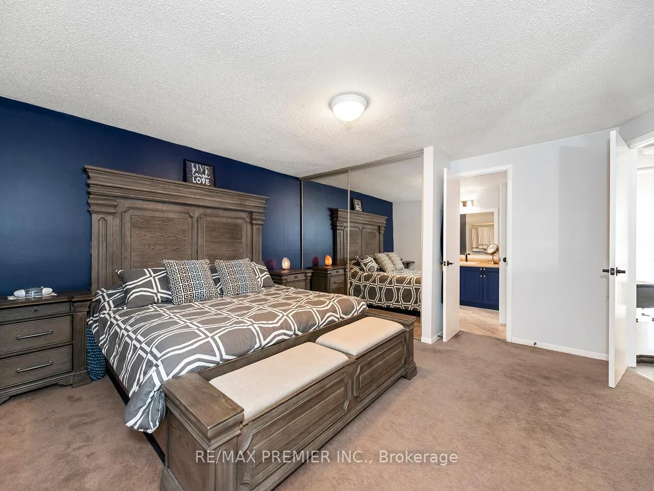Photo 21 of 203 Burns Circle, Barrie, Northwest — HOMEH