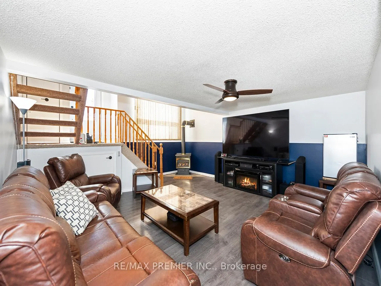 Photo 34 of 203 Burns Circle, Barrie, Northwest — HOMEH