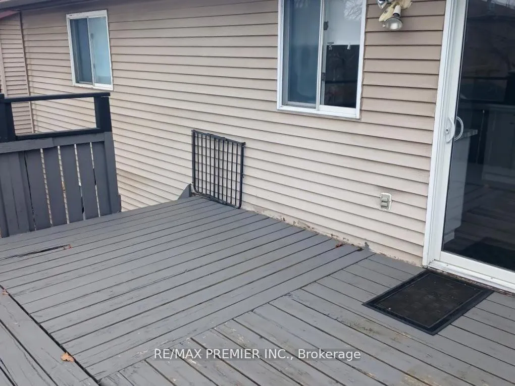 Photo 42 of 203 Burns Circle, Barrie, Northwest — HOMEH