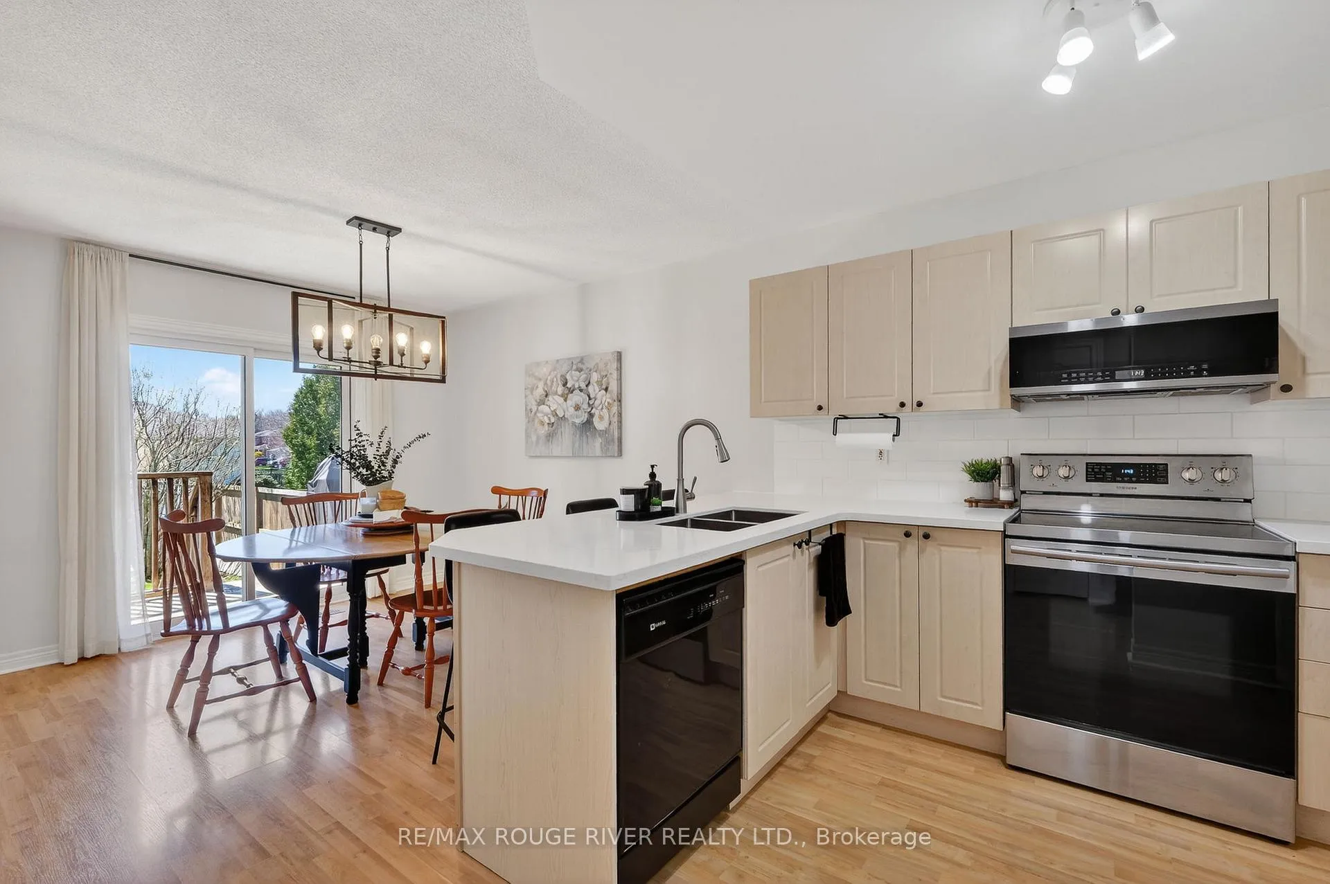 Photo 12 of 228 Ruttan Terrace, Cobourg — HOMEH