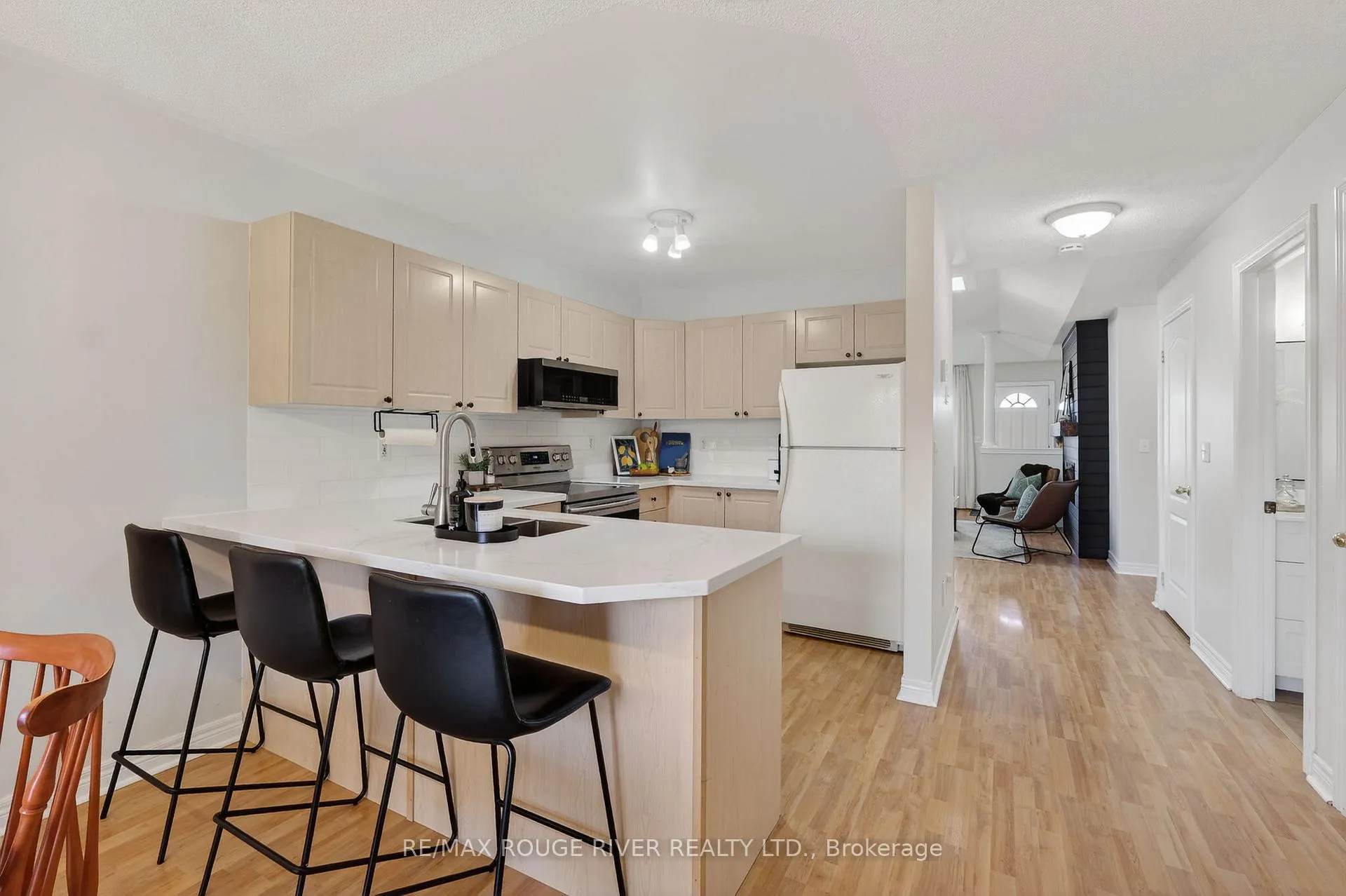 Photo 15 of 228 Ruttan Terrace, Cobourg — HOMEH