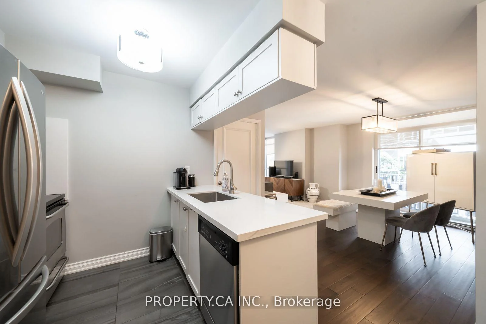 Photo 4 of Unit 202, 60 St Clair Avenue W, Toronto, Yonge-St. Clair — HOMEH