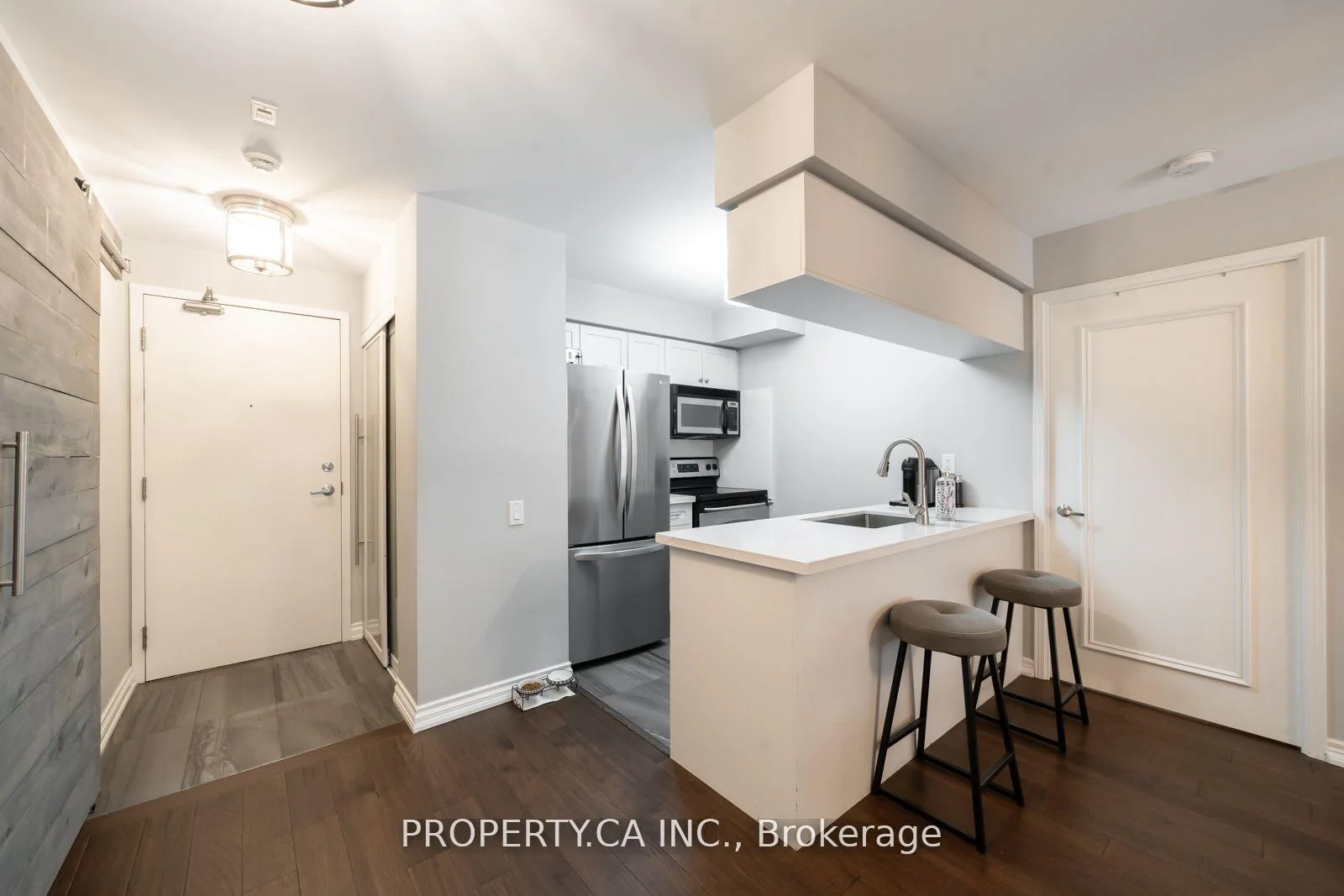 Photo 10 of Unit 202, 60 St Clair Avenue W, Toronto, Yonge-St. Clair — HOMEH