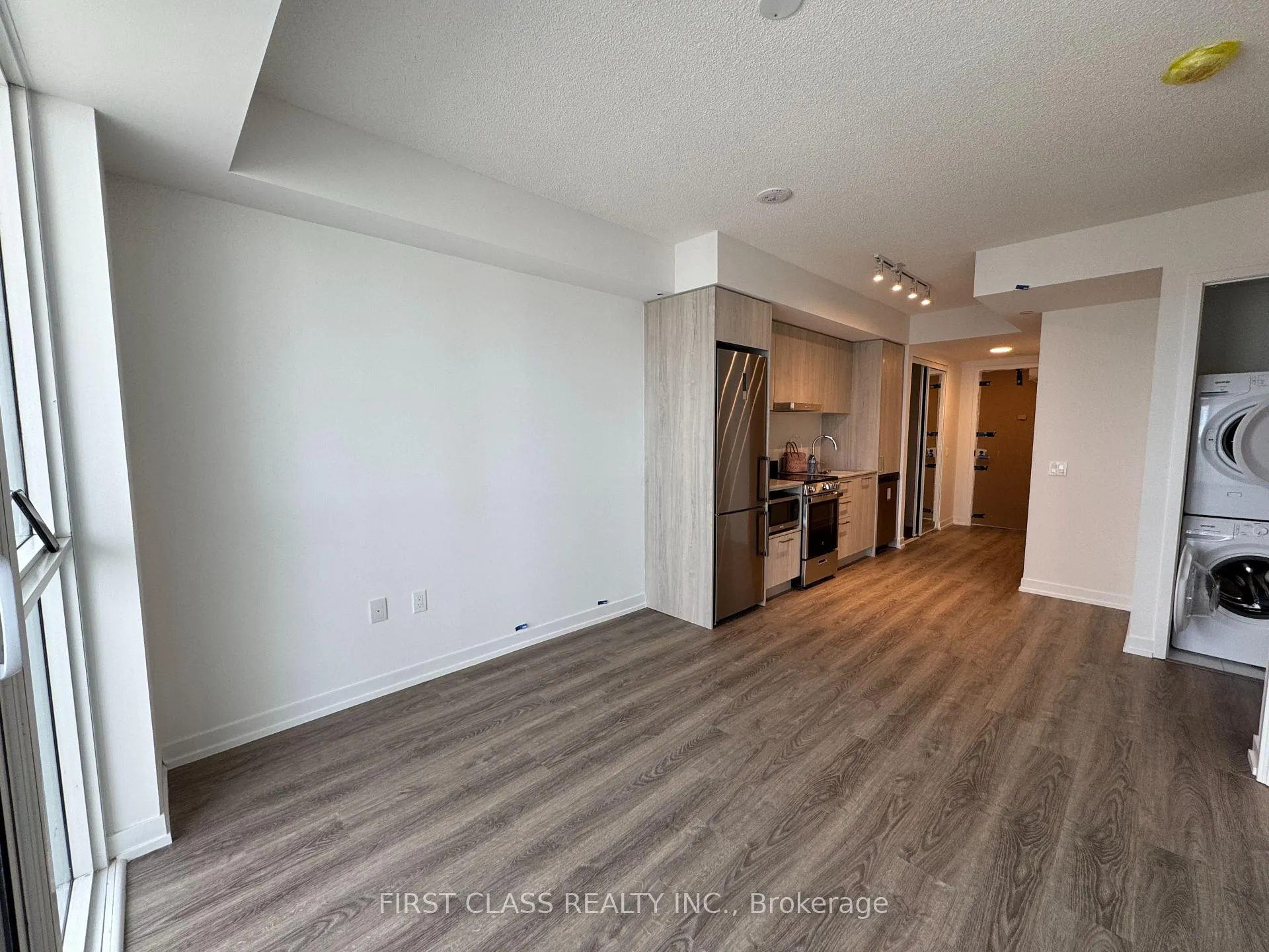 Photo 1 of Unit 3501, 195 Commerce Street, Vaughan, Vaughan Corporate Centre — HOMEH
