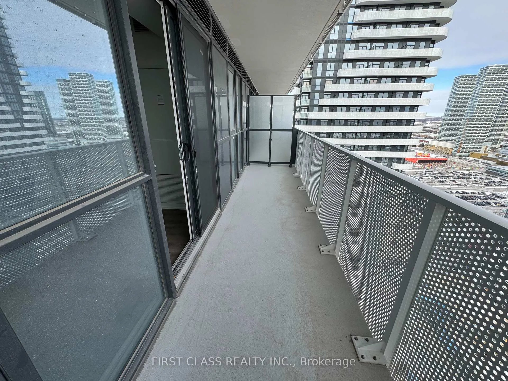 Photo 5 of Unit 3501, 195 Commerce Street, Vaughan, Vaughan Corporate Centre — HOMEH