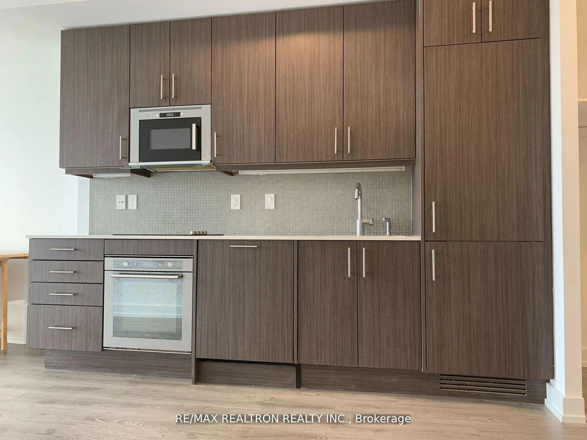 Photo 11 of Unit 917, 297 College Street, Toronto, Kensington-Chinatown — HOMEH