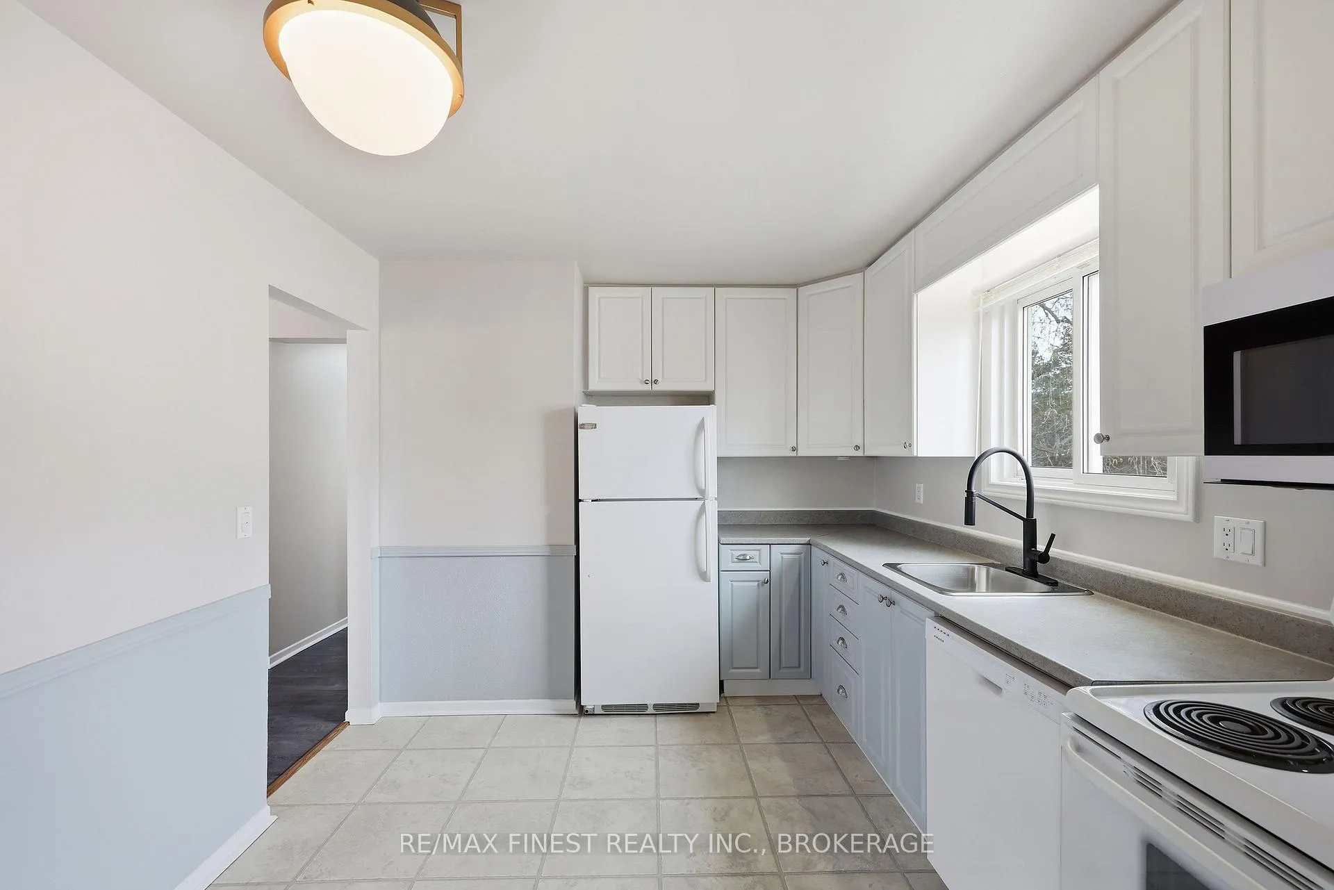 Photo 16 of 130 Sir John Johnson Drive, Loyalist, Bath — HOMEH