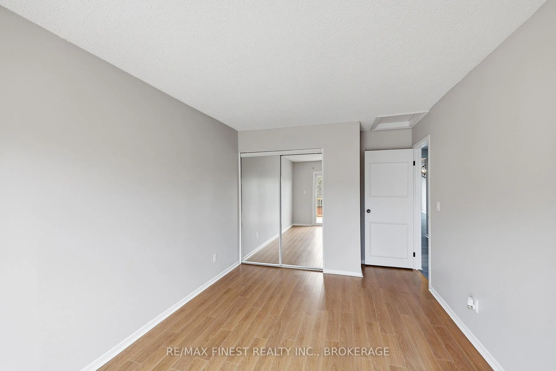 Photo 23 of 130 Sir John Johnson Drive, Loyalist, Bath — HOMEH