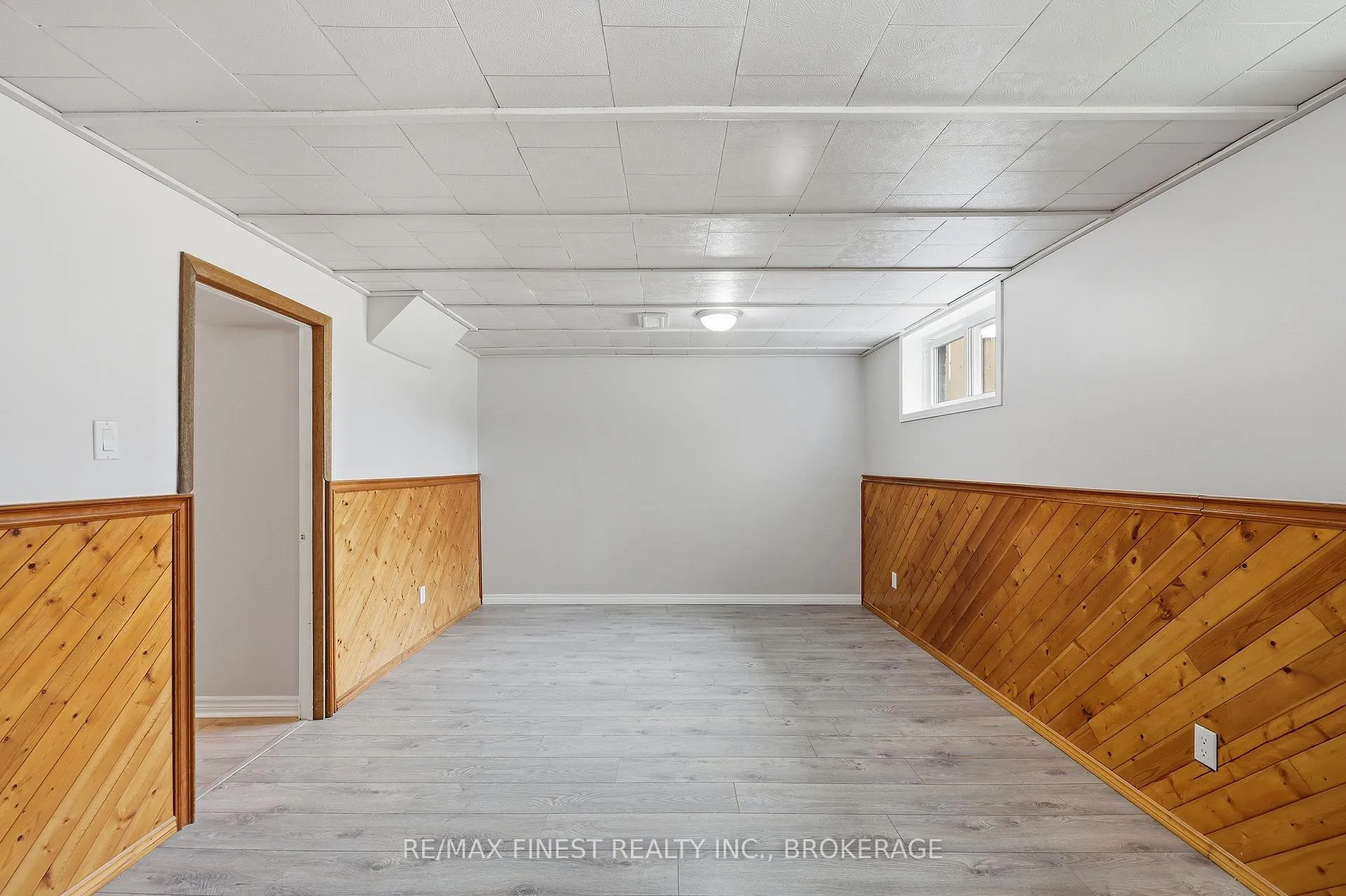 Photo 40 of 130 Sir John Johnson Drive, Loyalist, Bath — HOMEH