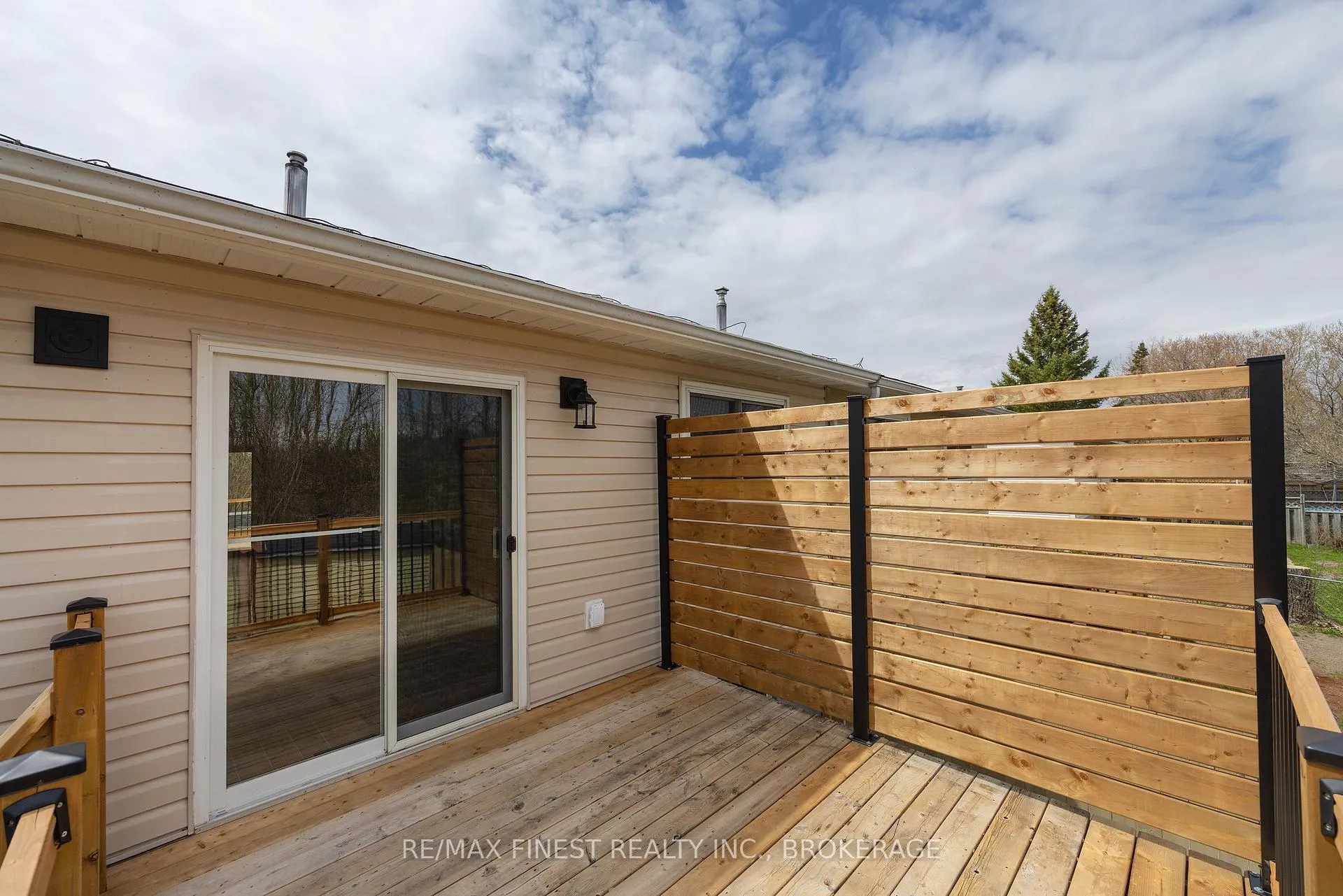 Photo 45 of 130 Sir John Johnson Drive, Loyalist, Bath — HOMEH