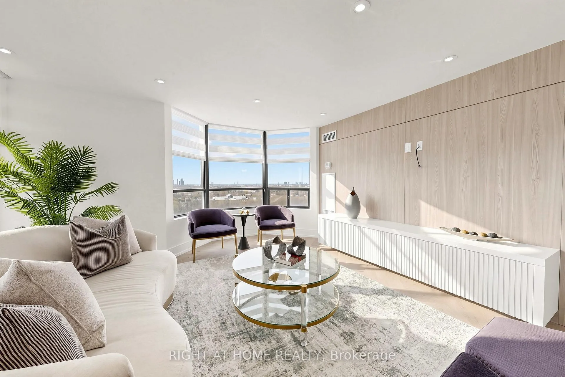 Photo 2 of Unit 1510, 7420 Bathurst Street, Vaughan, Brownridge — HOMEH