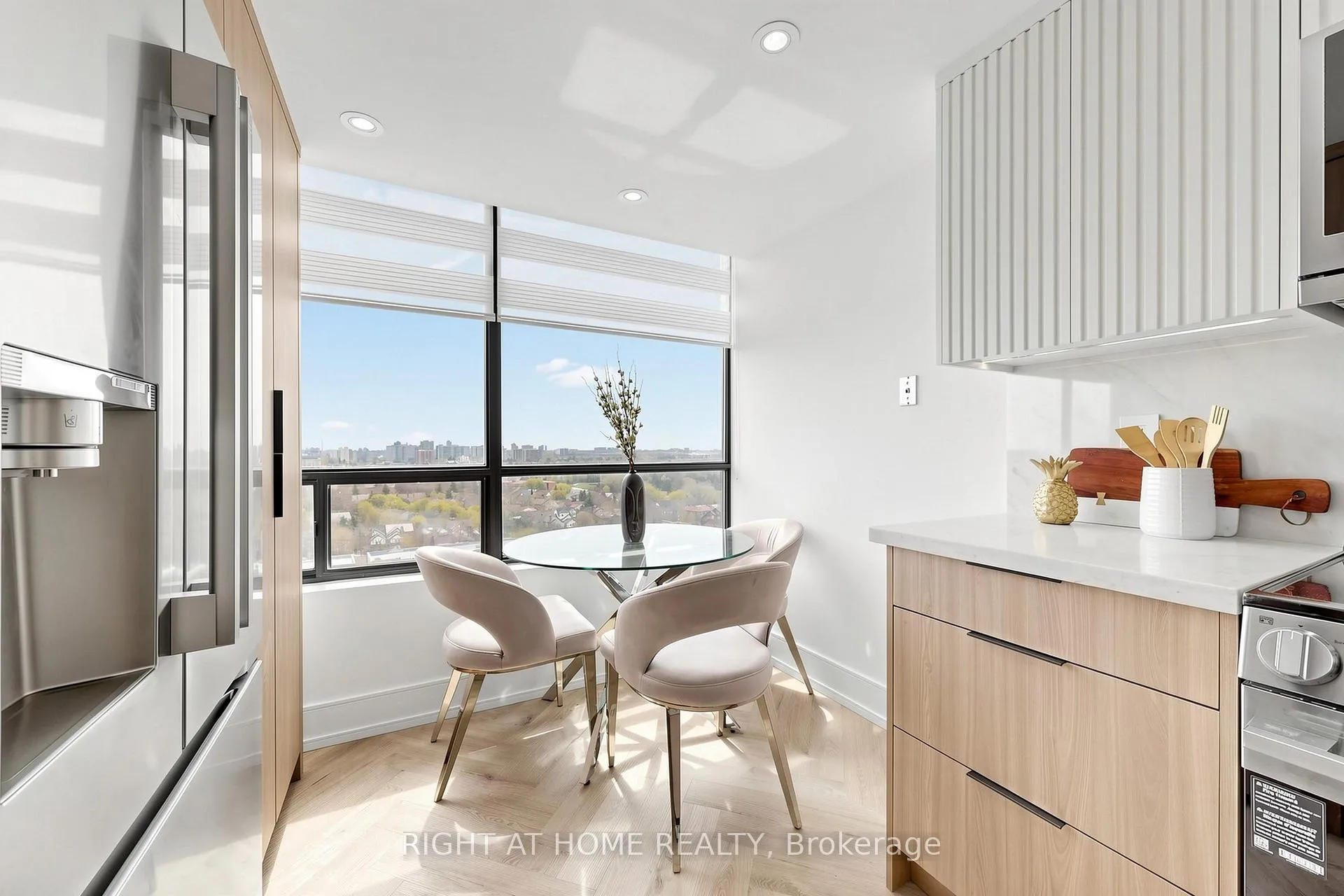 Photo 12 of Unit 1510, 7420 Bathurst Street, Vaughan, Brownridge — HOMEH