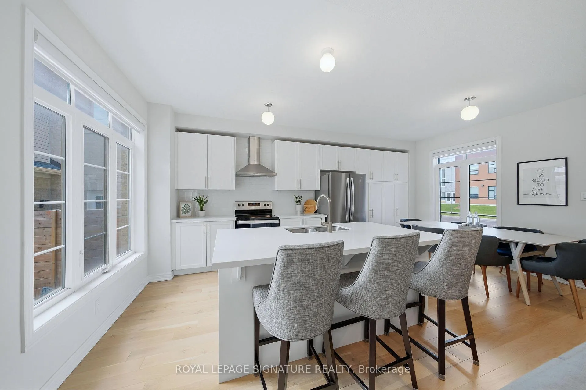 Photo 11 of 209 Clockwork Drive, Brampton, Northwest Brampton — HOMEH