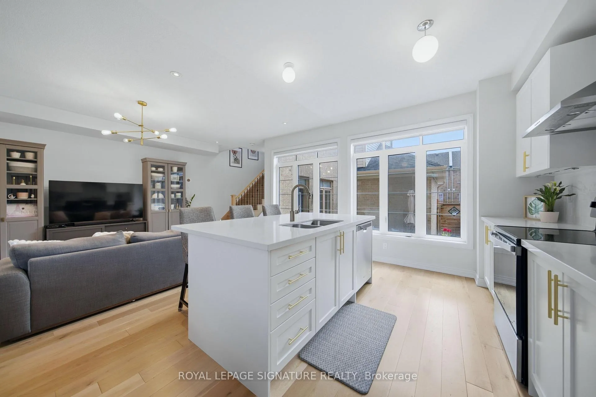 Photo 16 of 209 Clockwork Drive, Brampton, Northwest Brampton — HOMEH