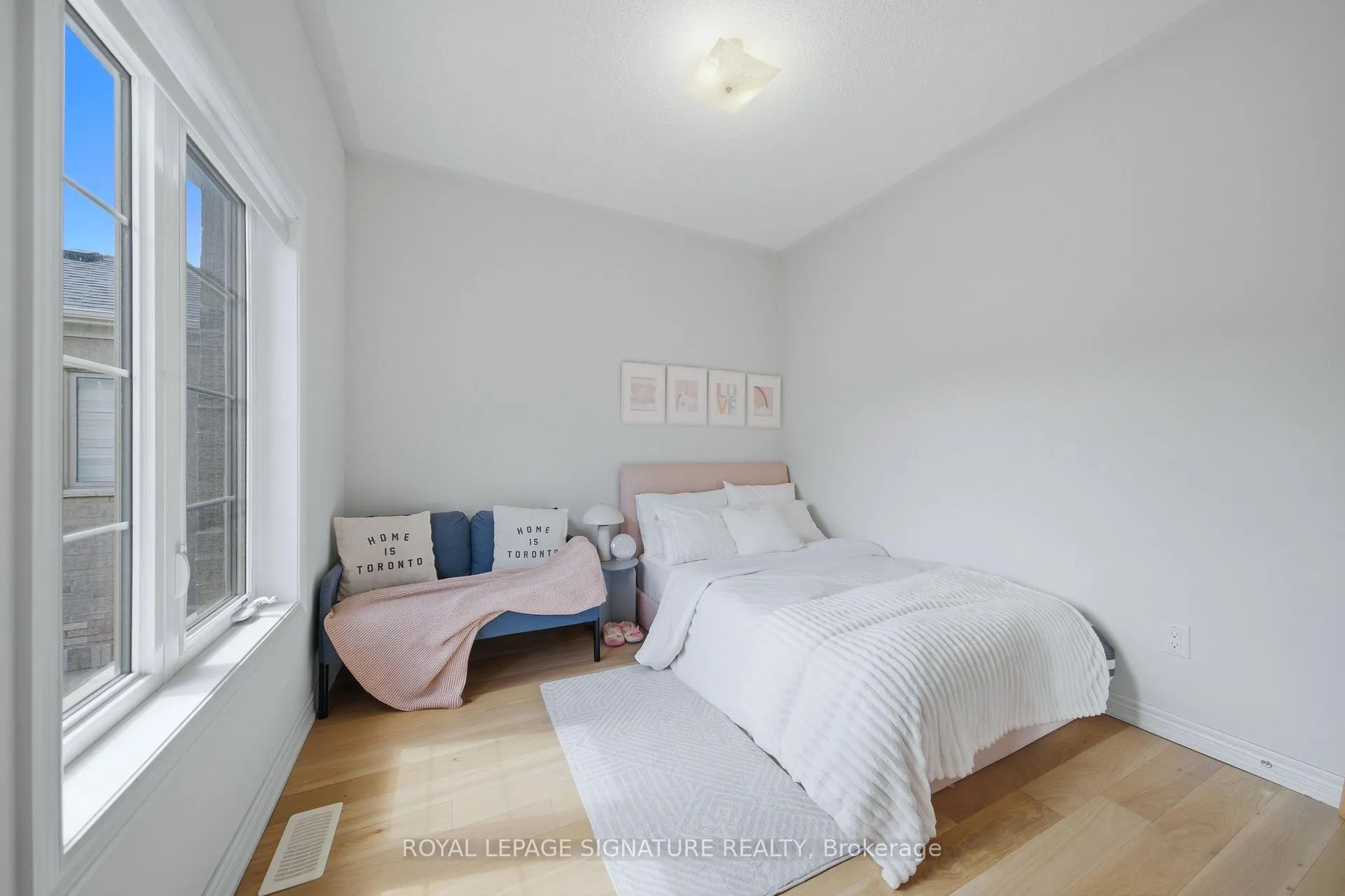 Photo 33 of 209 Clockwork Drive, Brampton, Northwest Brampton — HOMEH