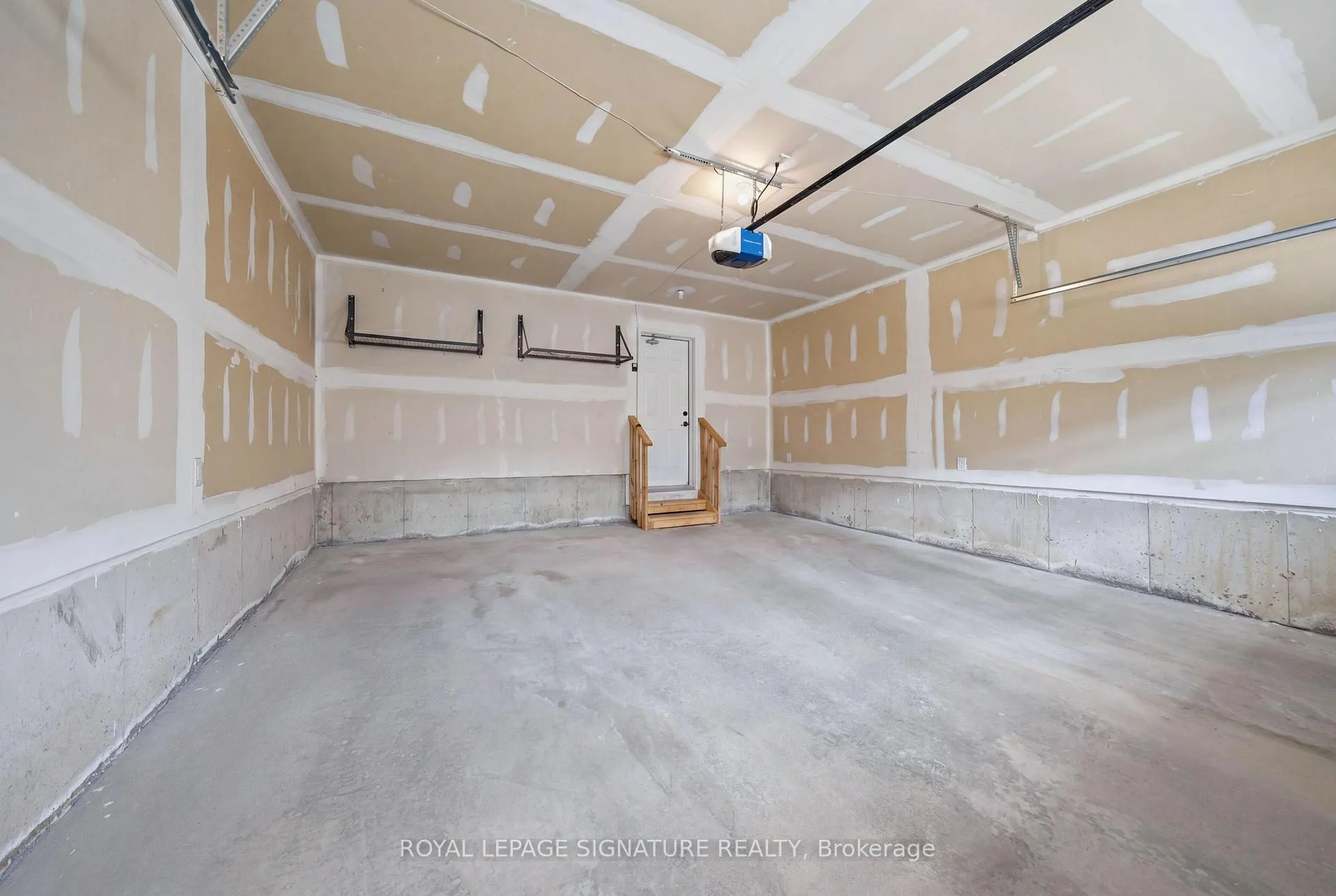 Photo 45 of 209 Clockwork Drive, Brampton, Northwest Brampton — HOMEH